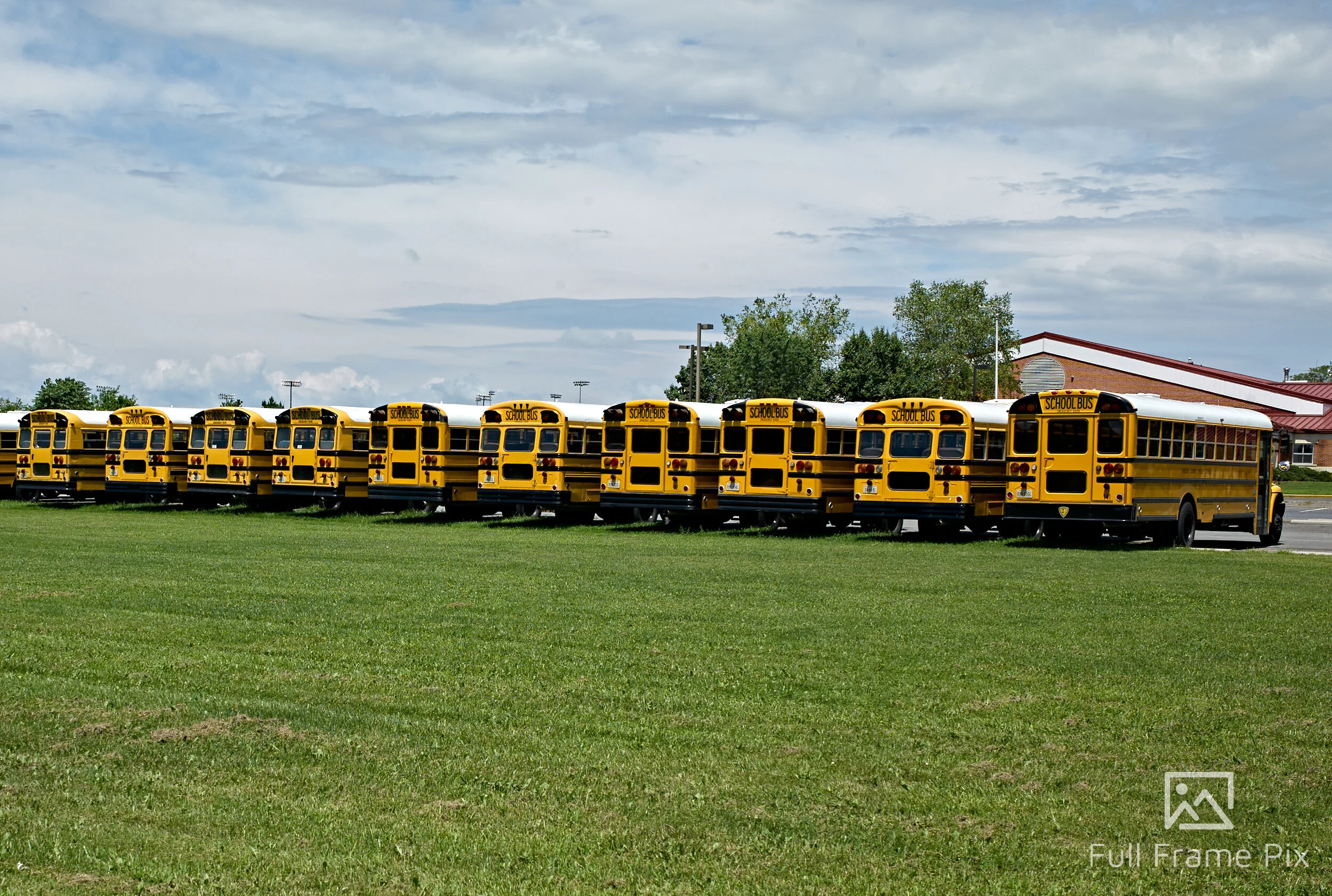 L1002565OUT.jpg