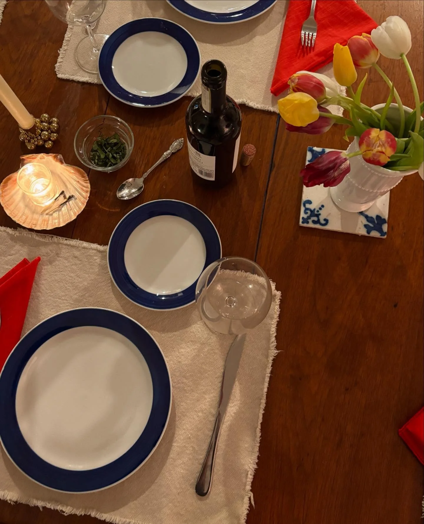 A short month full of many good things like playing tourist while family is visiting, my fourth closing since becoming a mom, hosting a dinner for the first time after rearranging our house, getting clients ready for the spring market, and finding ou