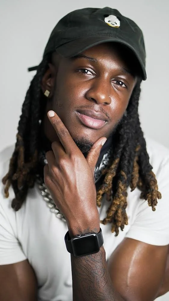 Jay Ayeves Is The Artist You Want To Vibe With