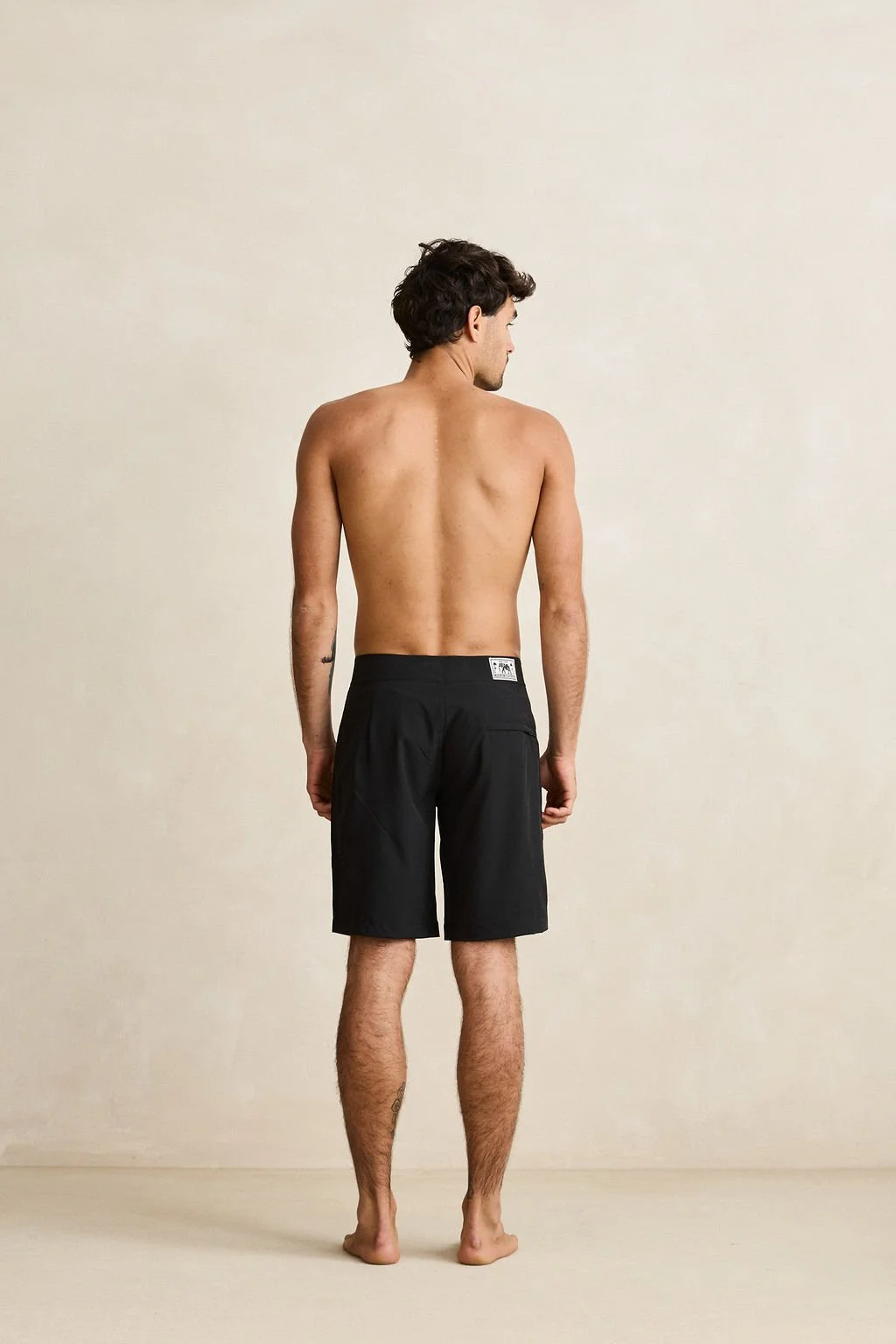 0426M-TR07-ESSENTIAL-TRUNK-BLACK-3.jpg