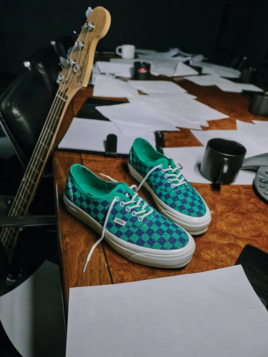 Rockin' and rollin'

#vans #checker #breeducs