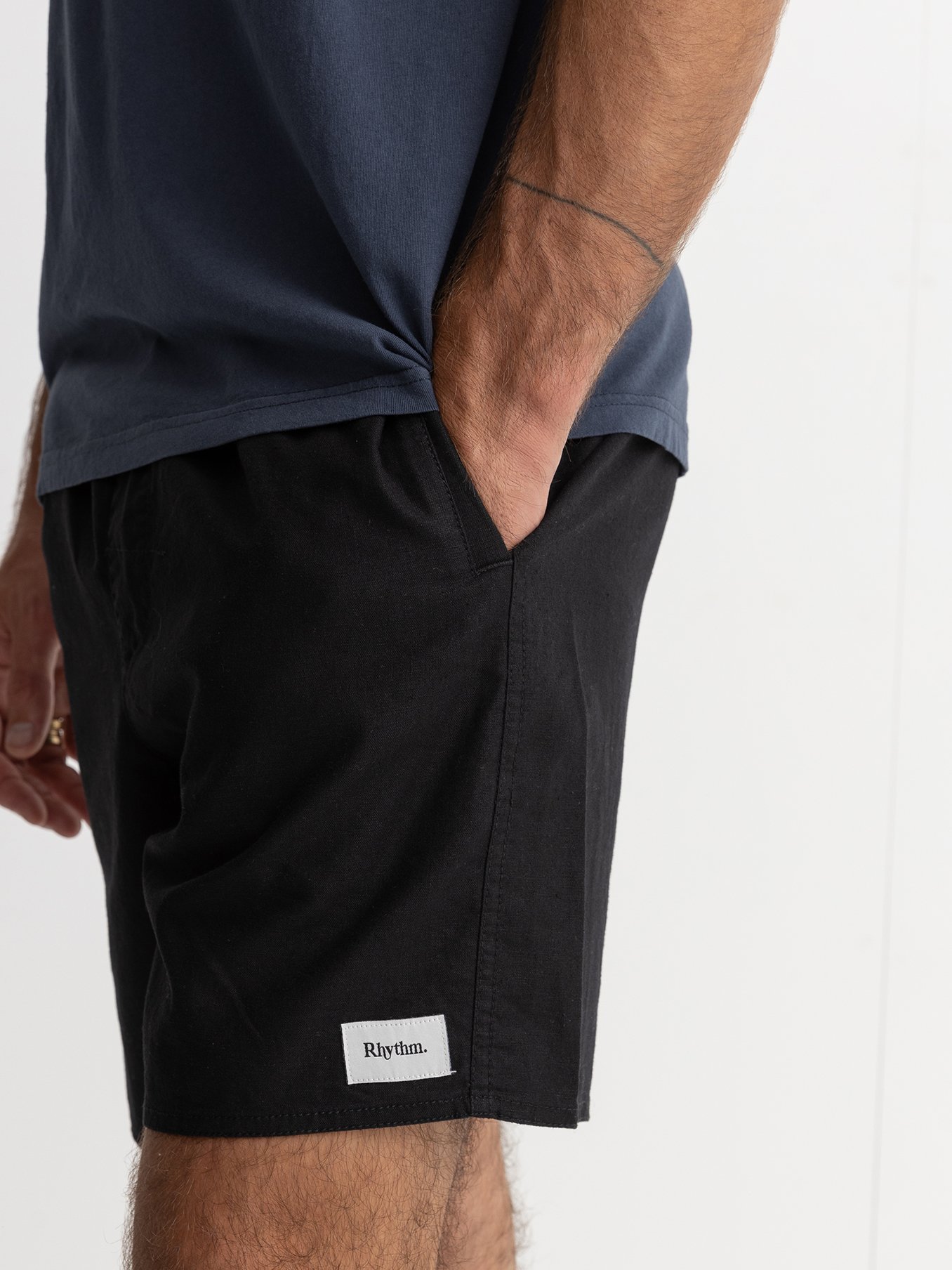 CLA24M-JA11-CLASSIC-LINEN-JAM-BLACK-2.jpg