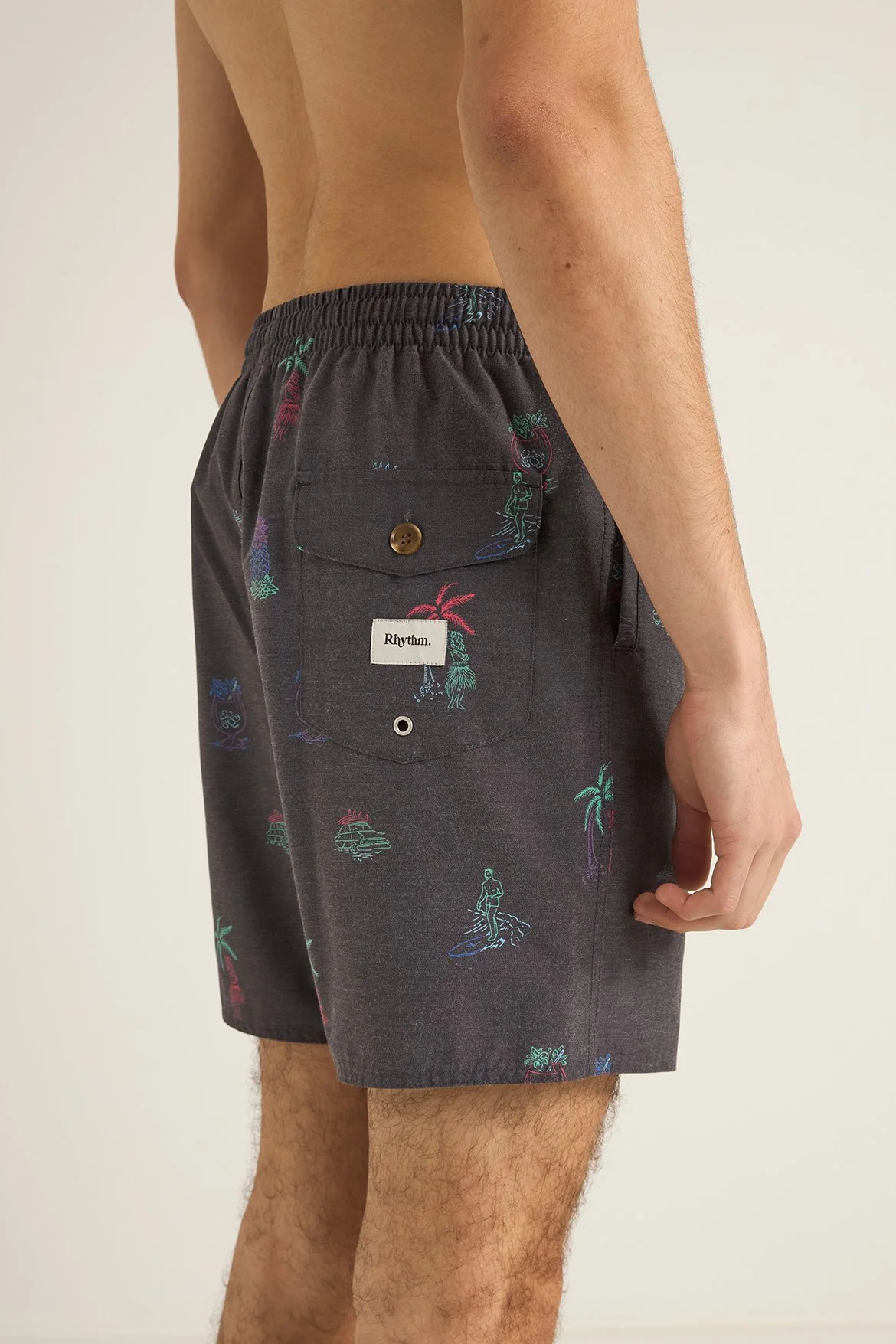 0425M-JA04-VIBES-BEACH-SHORT-BLACK-3.jpg