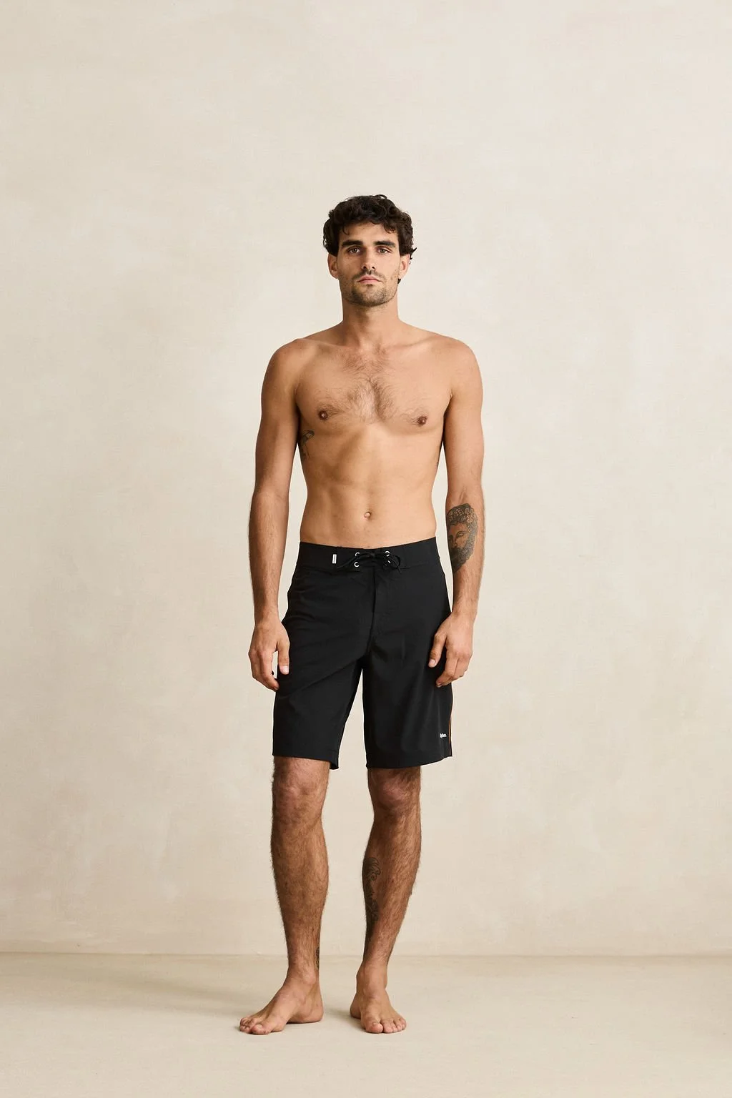 0426M-TR07-ESSENTIAL-TRUNK-BLACK-4.jpg