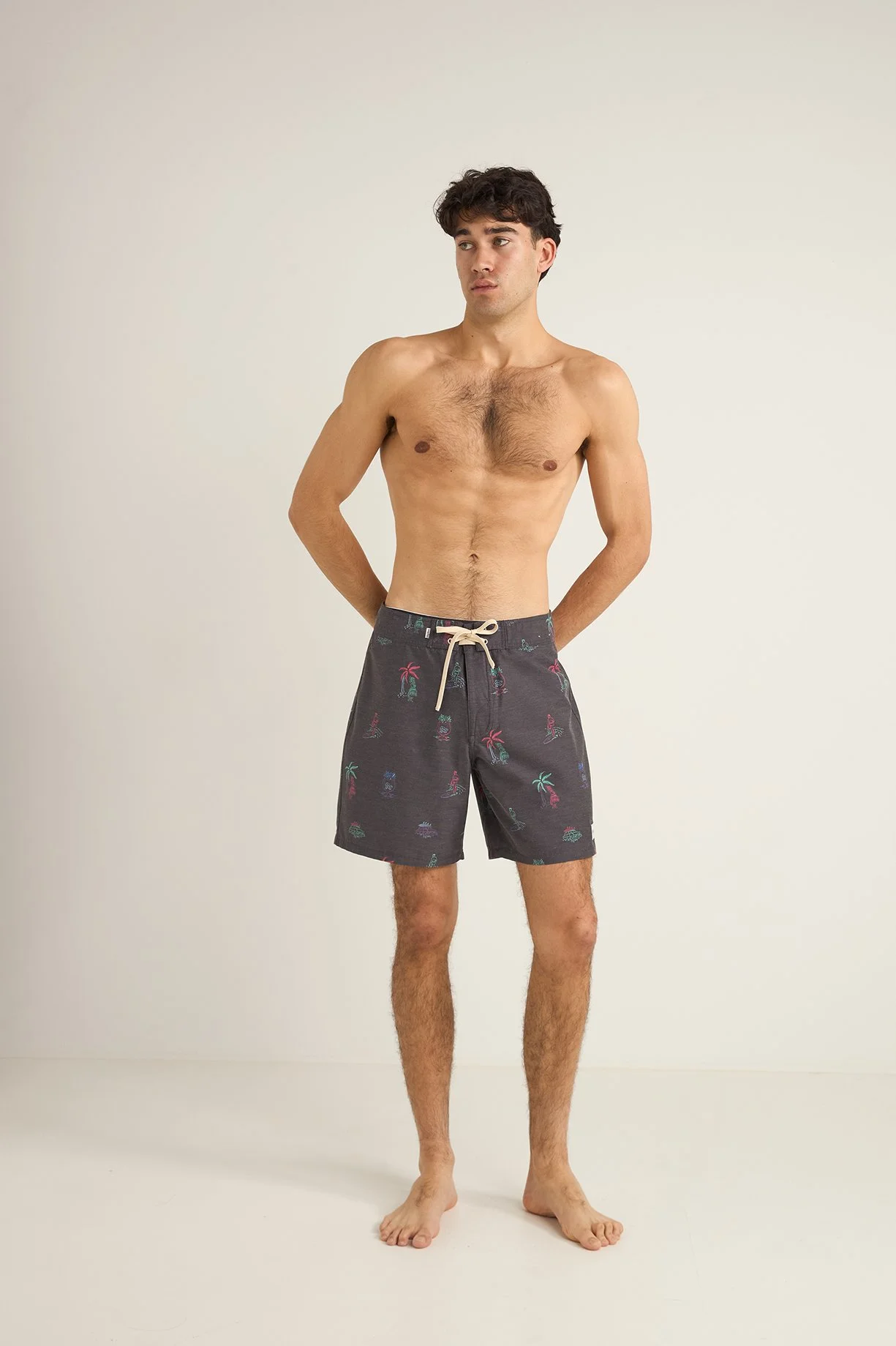 0425M-TR07-VIBES TRUNK-BLACK-5.jpg