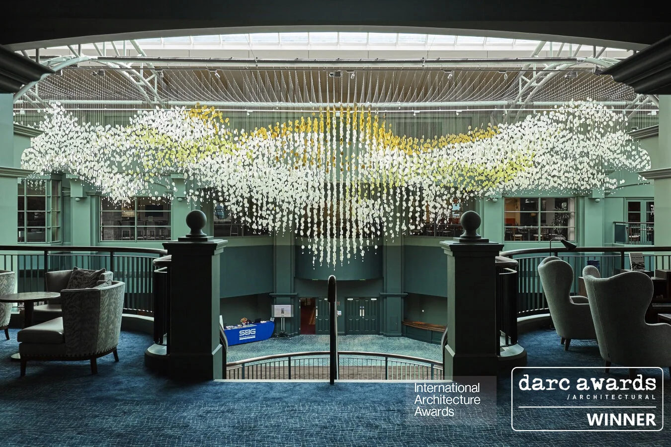 George-Singer-modern-chandeliers-and-lighting-installations-Zephyr-photo-1-www.georgesinger.co_.uk_.jpg