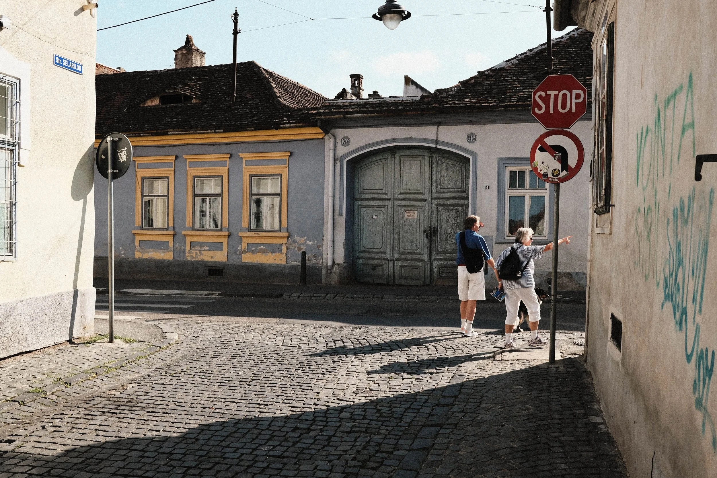 Romania-Sibiu-Old_Town-10.jpg
