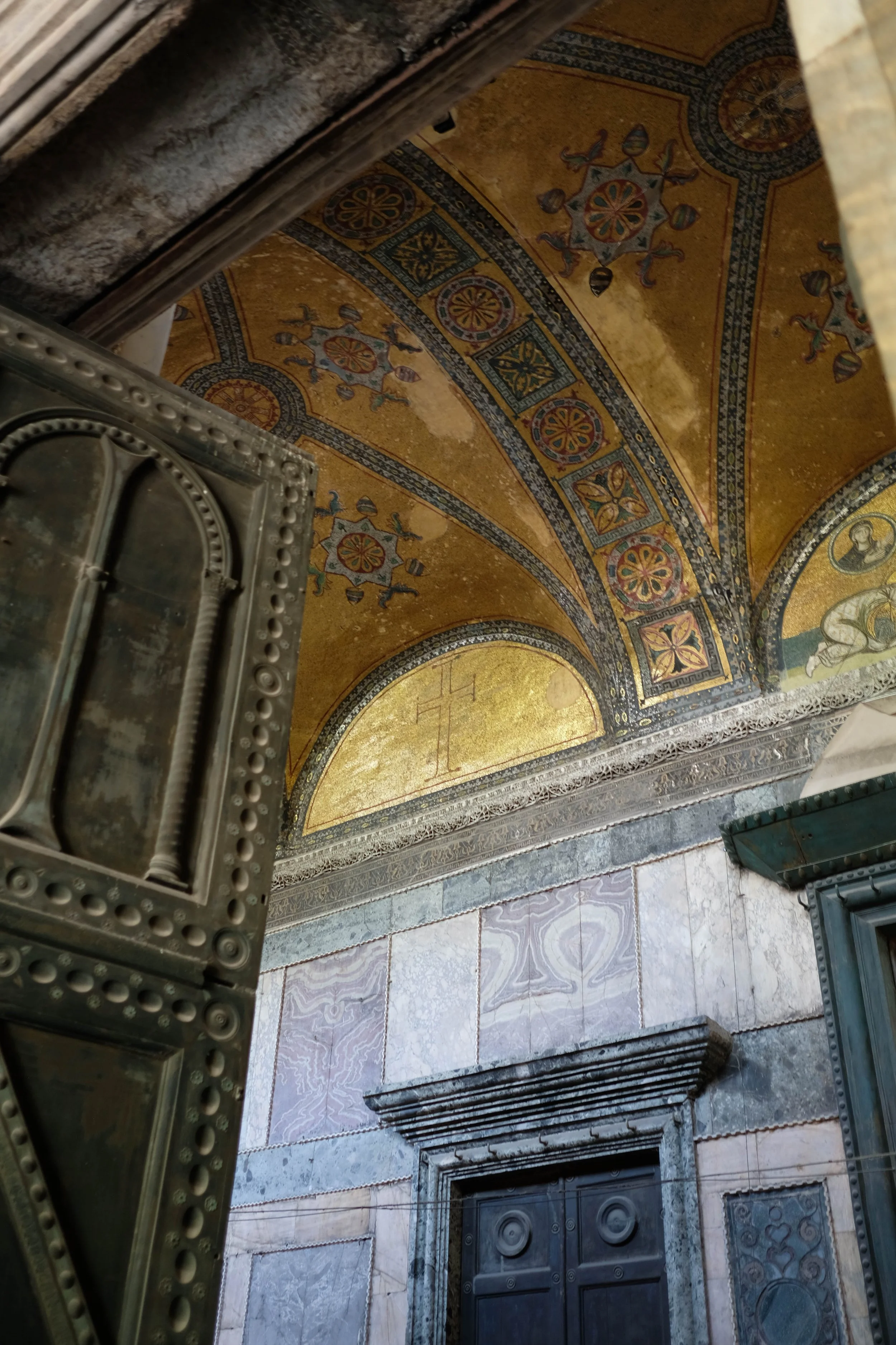 Turkey-Istanbul-Hagia_Sofia-Palace-2.jpg