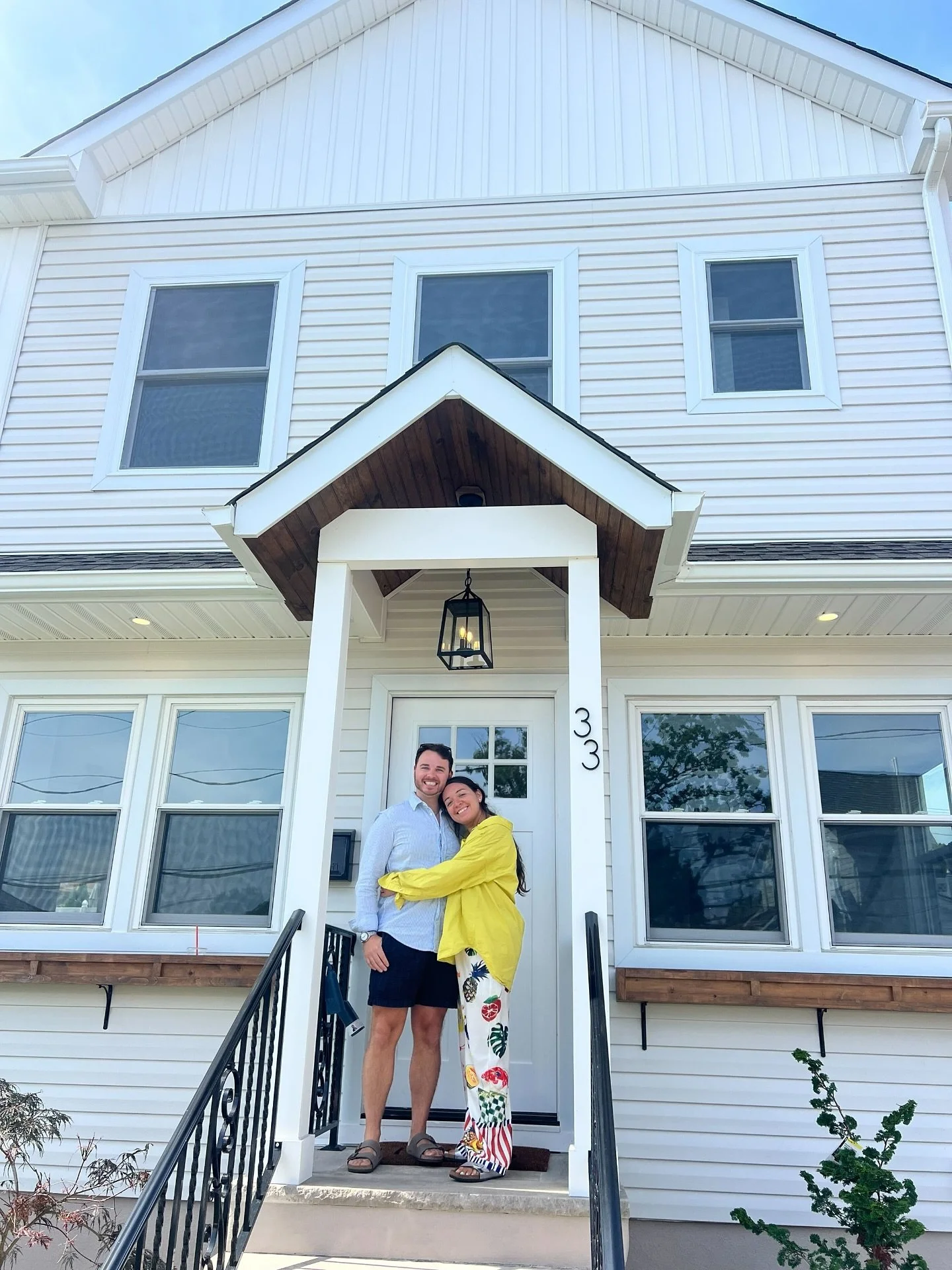 Just married, just closed! 🥂 Huge congratulations to our amazing clients Gabby &amp; John on their new home in Totowa. Special shoutout to their JBG agent, Chris Carter, for making the process seamless from start to finish.

Dreaming of your own &ls