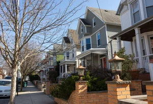 Living in Bergen-Lafayette, Jersey City: Your Complete Neighborhood Guide