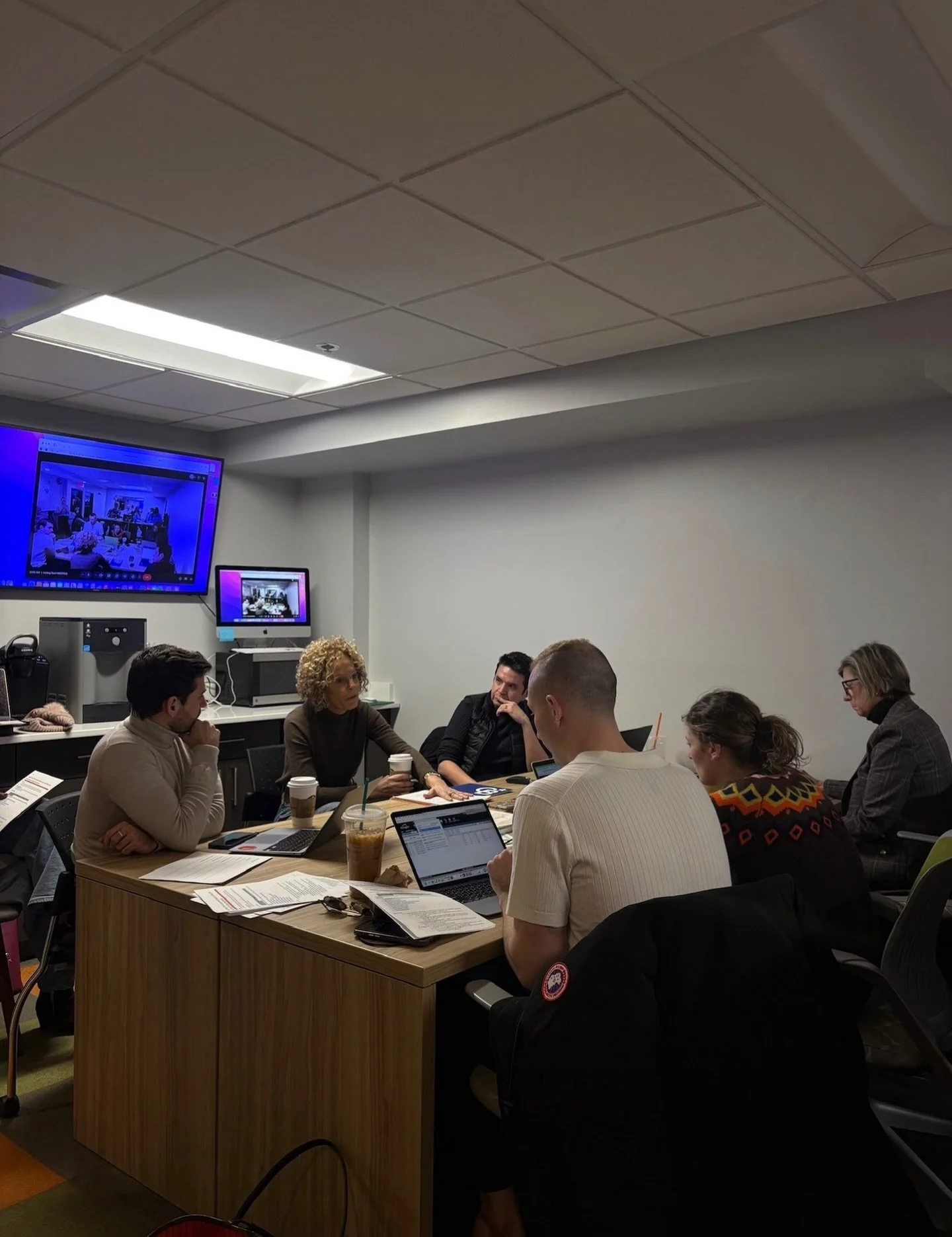 Inside a weekly listing strategy meeting.

Most people think listings start with photos. They start with positioning.

Reviewing active condo listings, tracking recent sales, studying buyer psychology, and identifying pricing opportunities across Hob