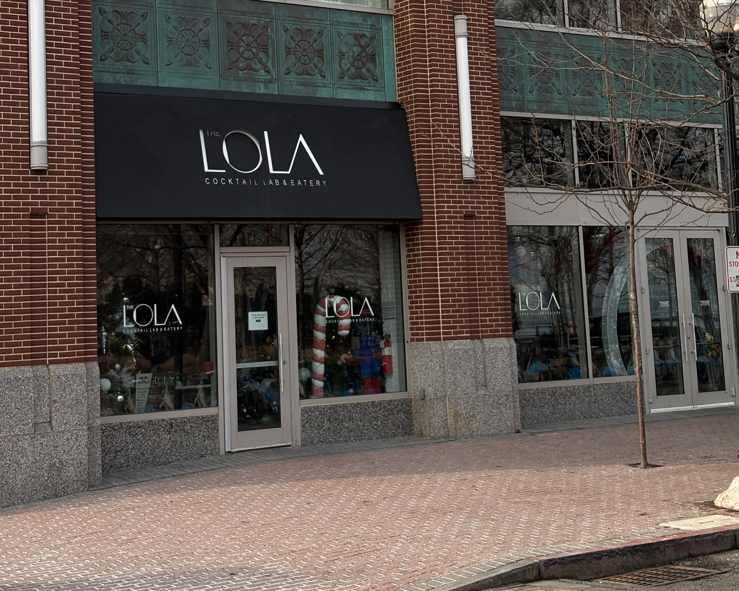 outside view of Lola Cocktail Lab and Eatery, Hoboken NJ restaurants