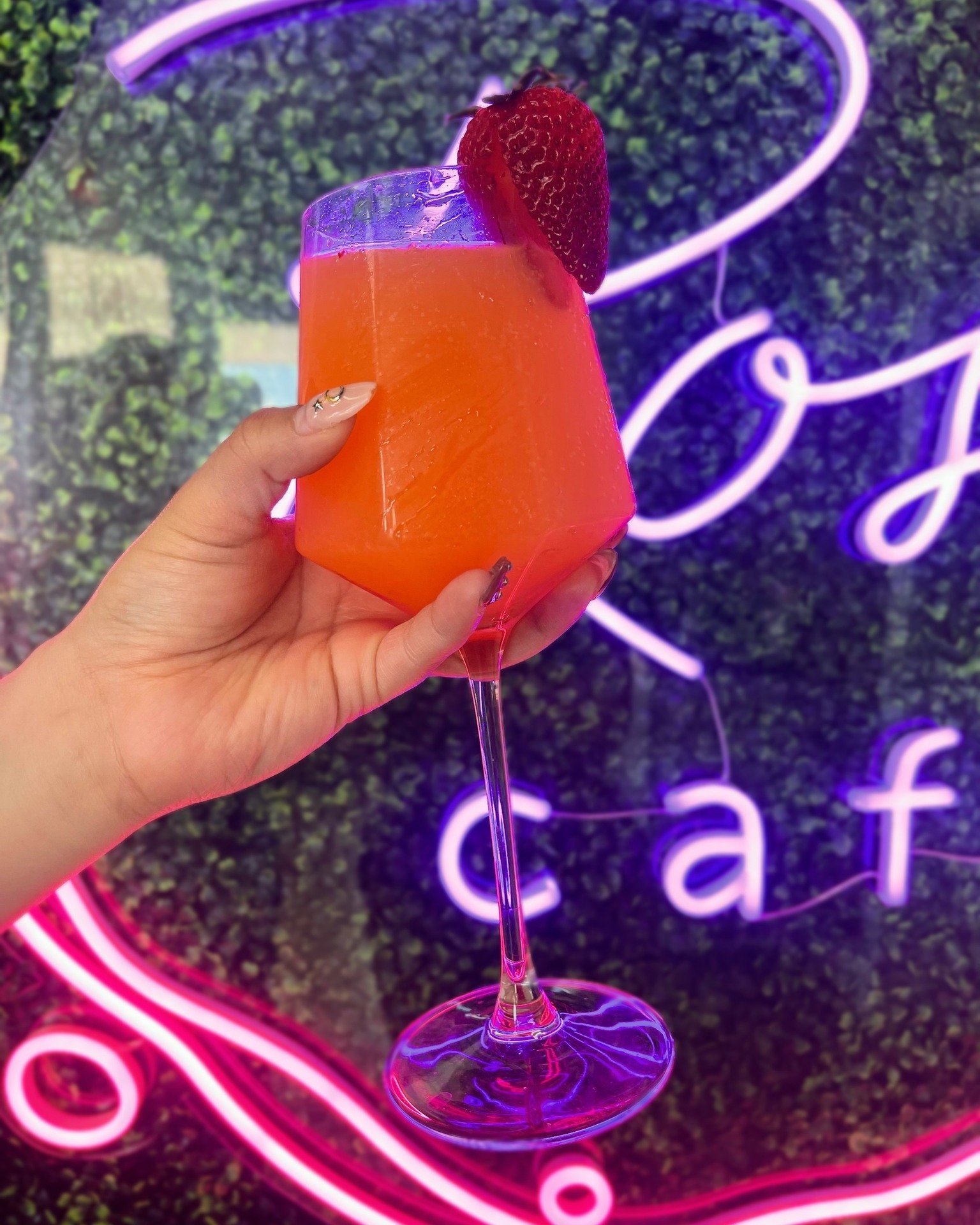 Saturday Brunch 🥂

Indulge in a delightful assortment of mimosas awaiting you! Join us for our Cinco De Mayo Brunch celebration today, featuring a vibrant selection of fiesta foods &amp; drinks. 🎉🥑🌮

Open from 9am to 2:30pm!