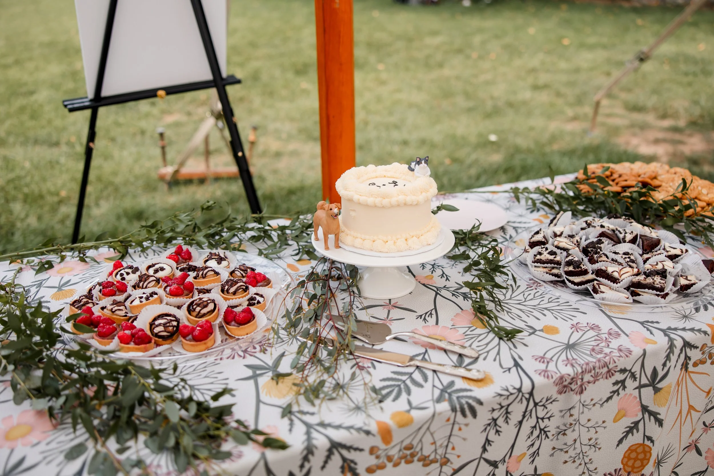 vintage cake table