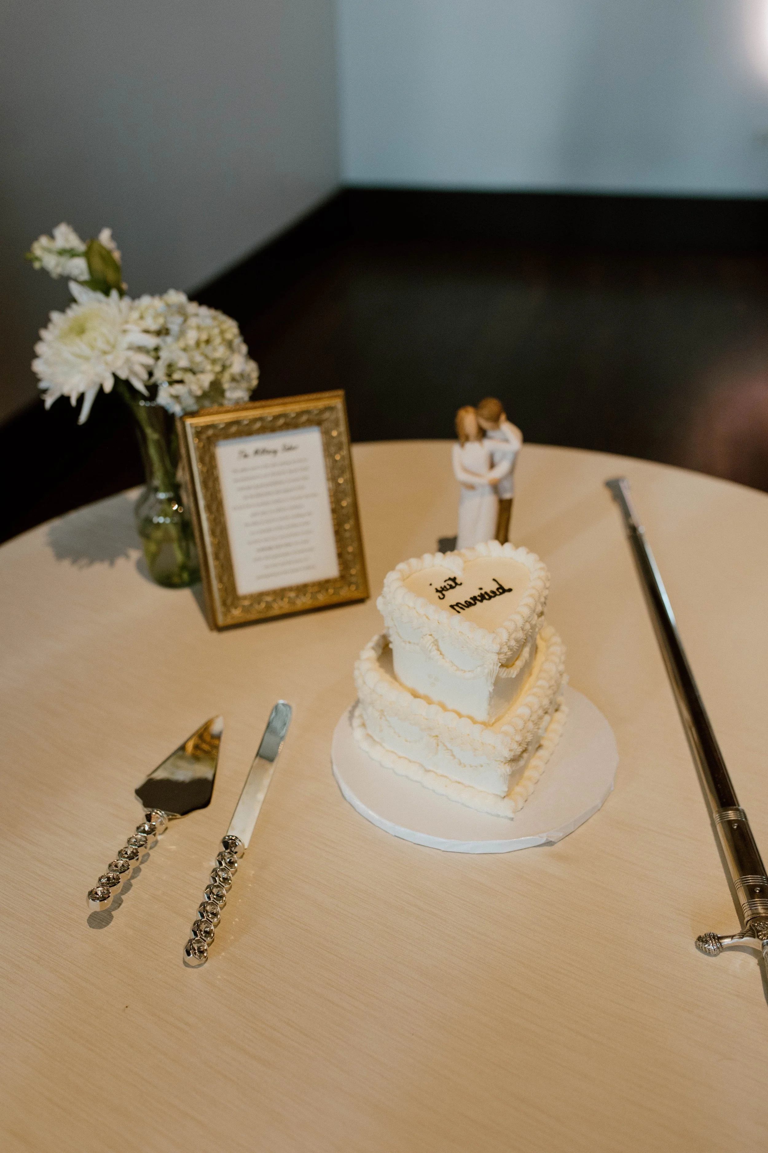 2 tiered vantage heart cake