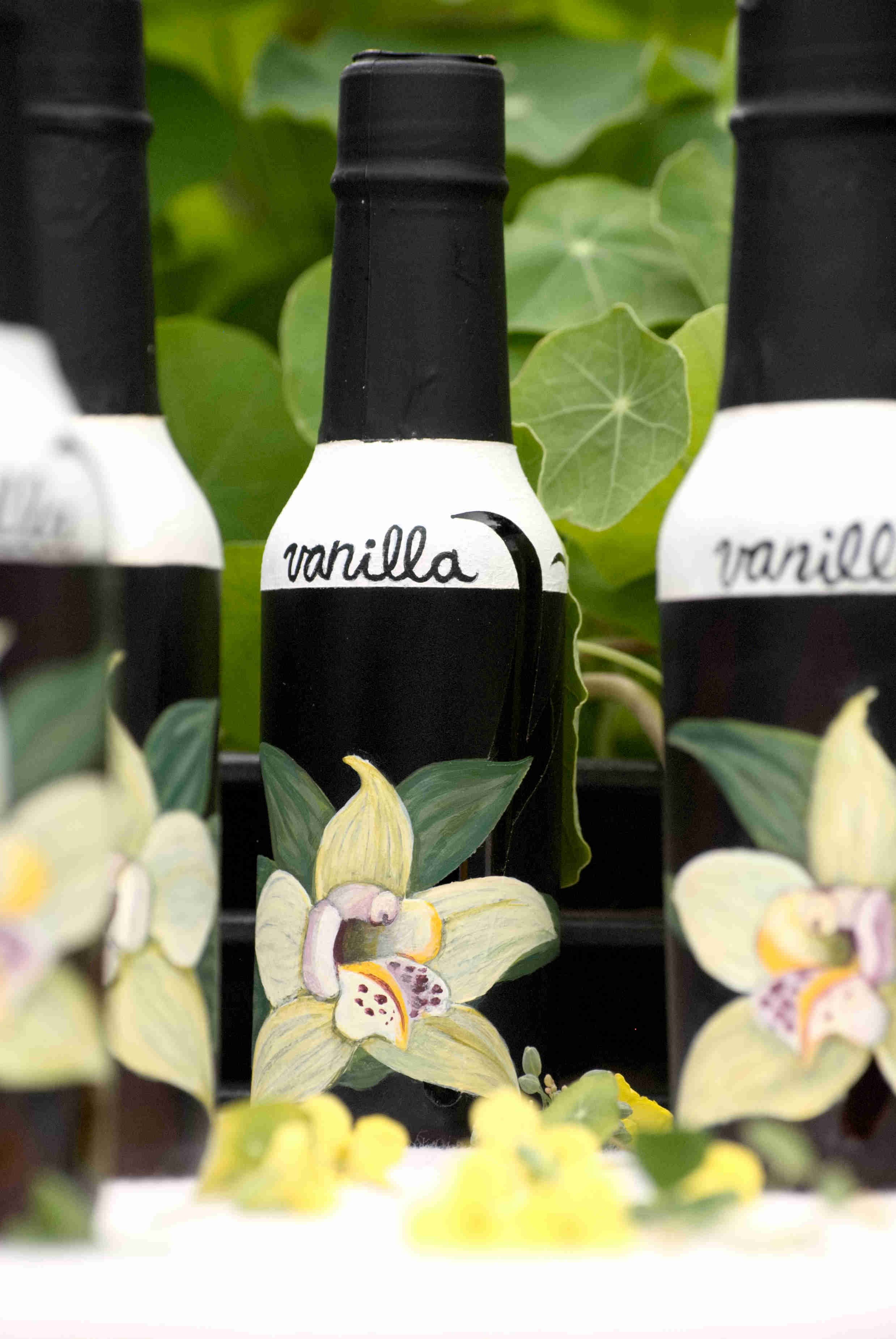 bilski_vanilla_bottle_edits-20.jpg