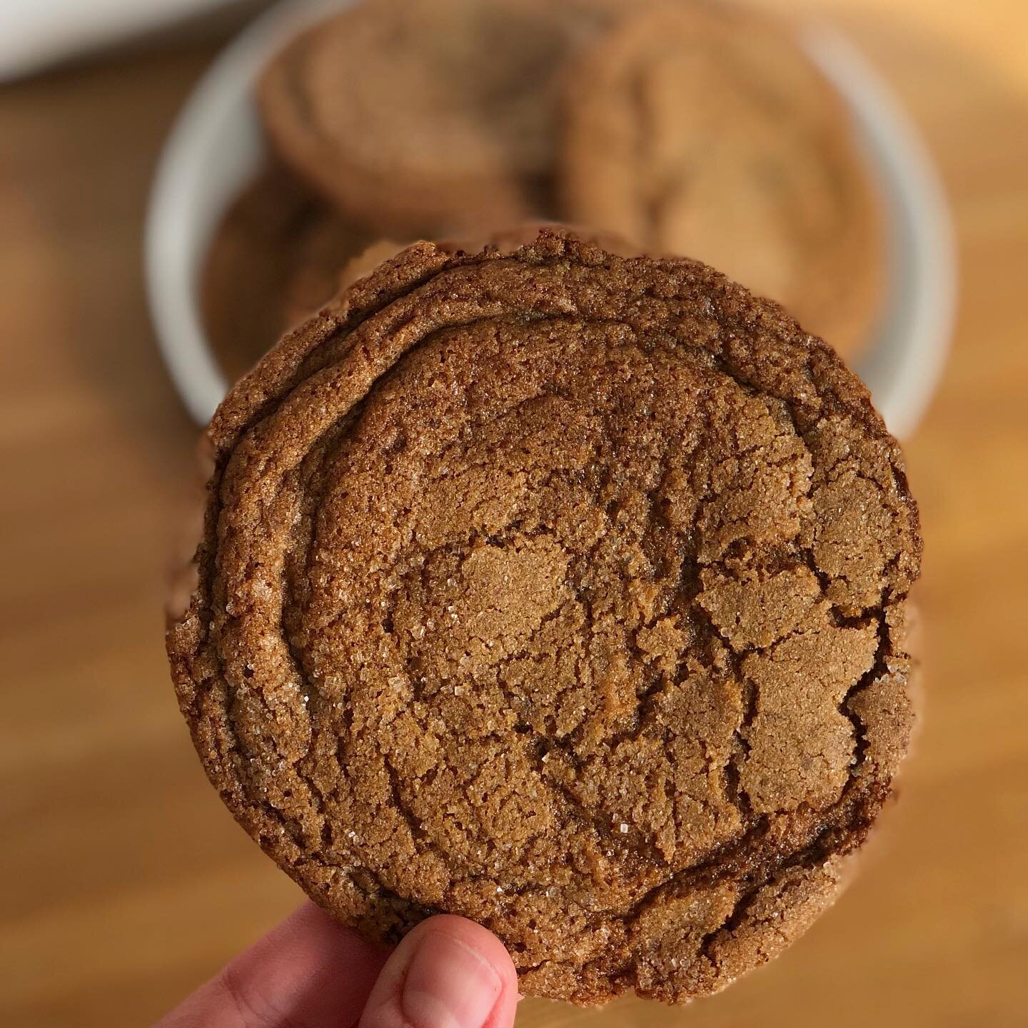 Spiced brown sugar cookies! Some of y&rsquo;all bought mixes to make your own earlier this summer - you can still do that, or skip to the end and buy a stack of baked cookies instead! DM for details 😘

#edinburgh #baking #sukibakes #eatlocal #shopsm