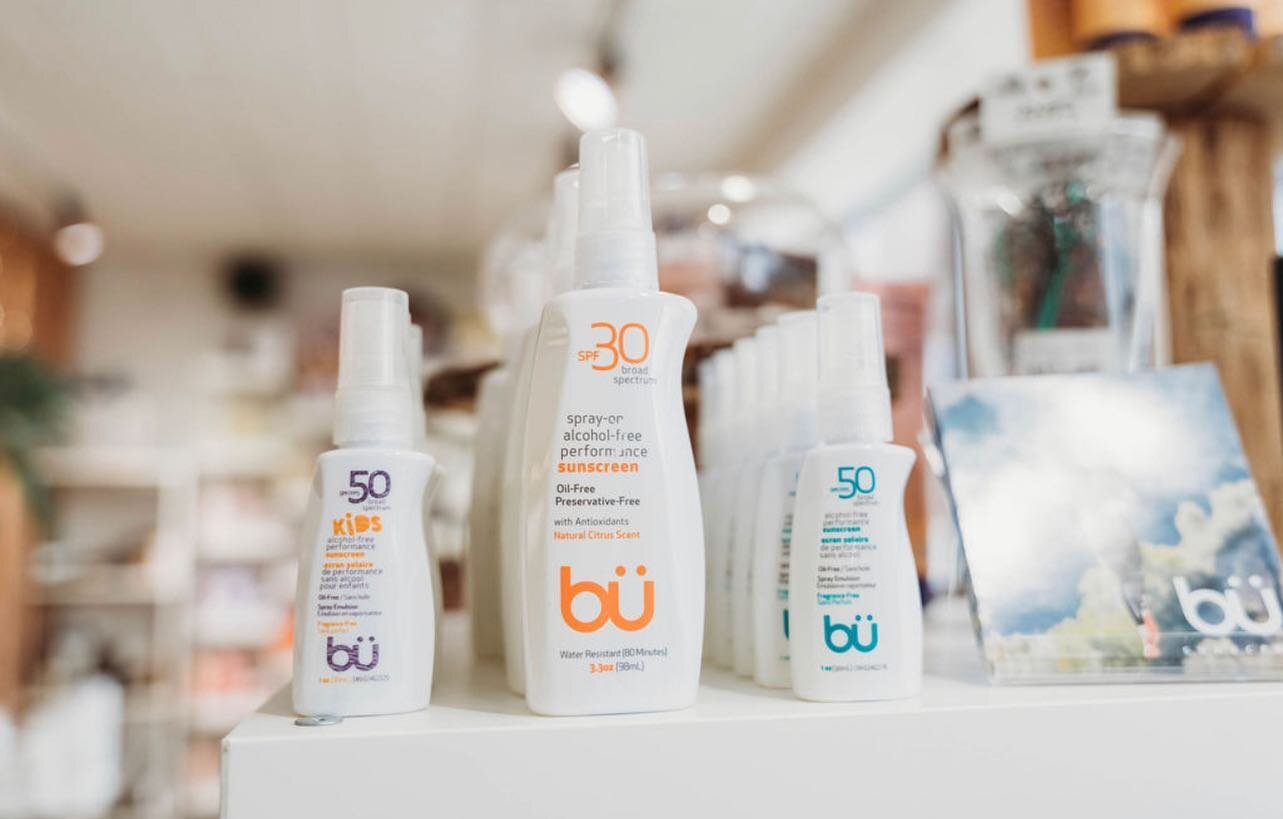 It sure feels like summer is on it&rsquo;s way!! Don&rsquo;t forget the sunscreen on those early sunny days ☀️!!!! We have a selection of sunscreen without all the junk in it!!! #youdontneedanappointmenttoshop 
.
Photo by @hey.its.me.amber 
.
.
#wedd