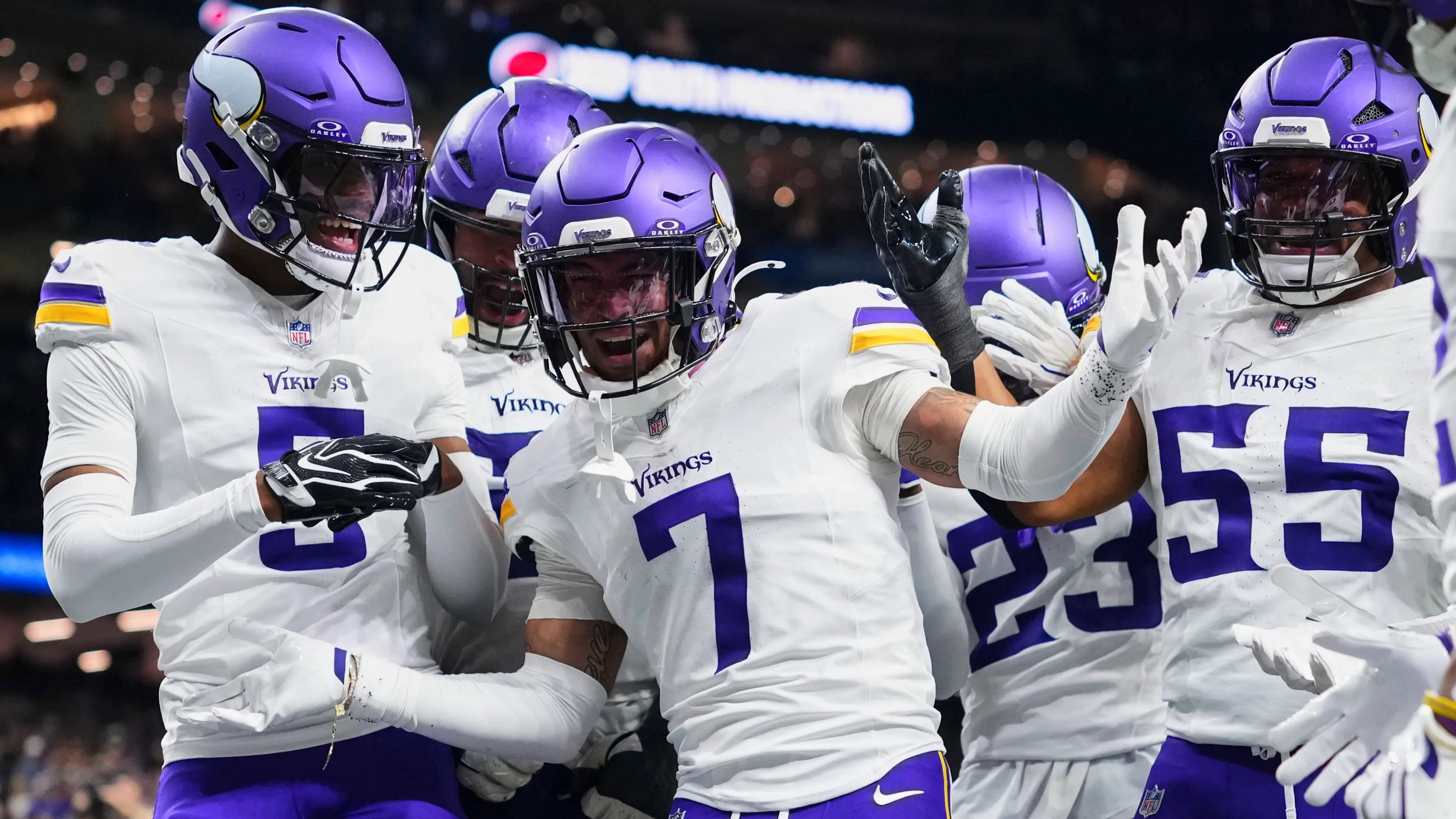 Stanzel’s Sports Takeout — BREAKING NEWS: 10.12.26