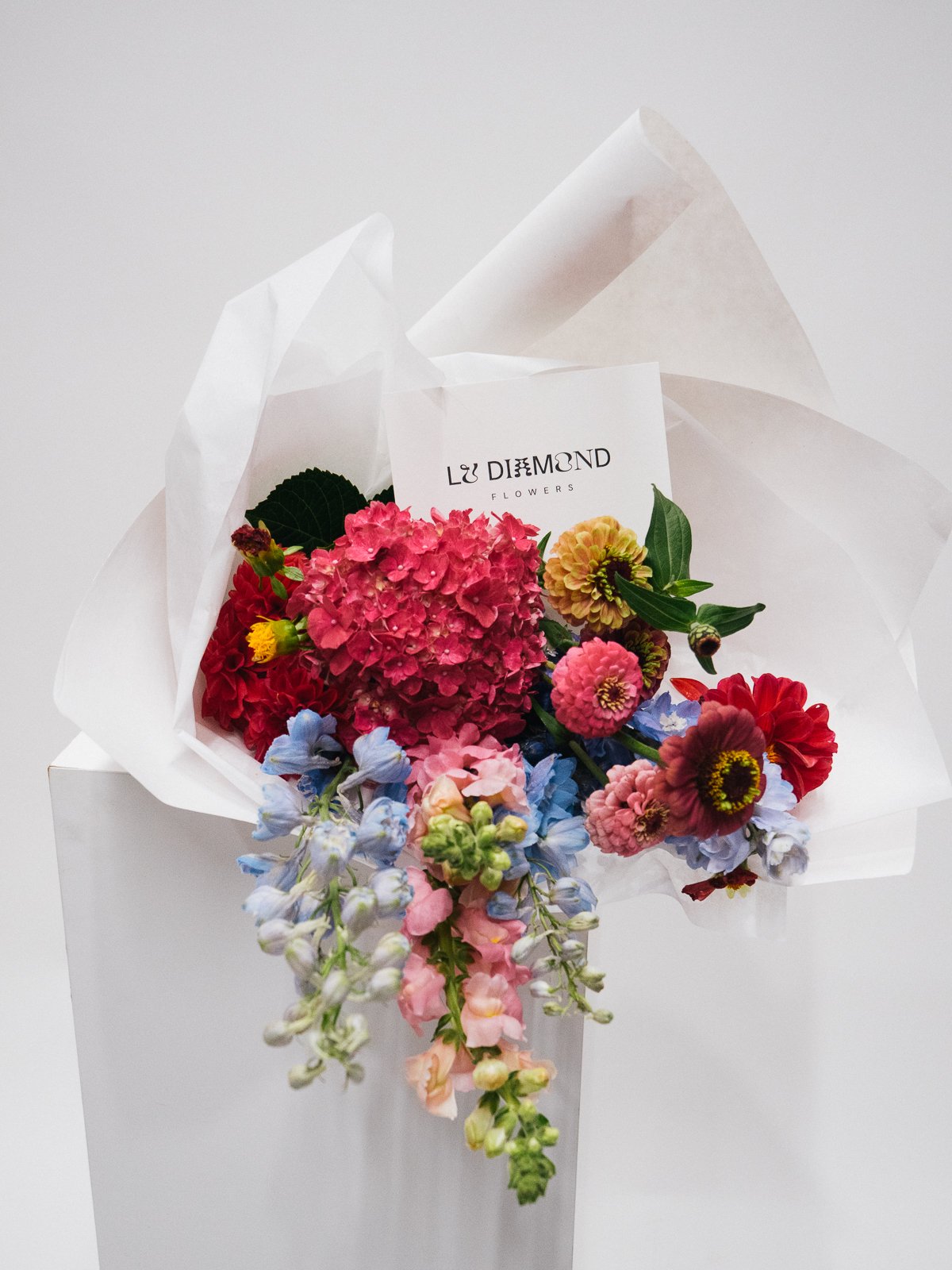 Order Bouquets — LU DIAMOND FLOWERS