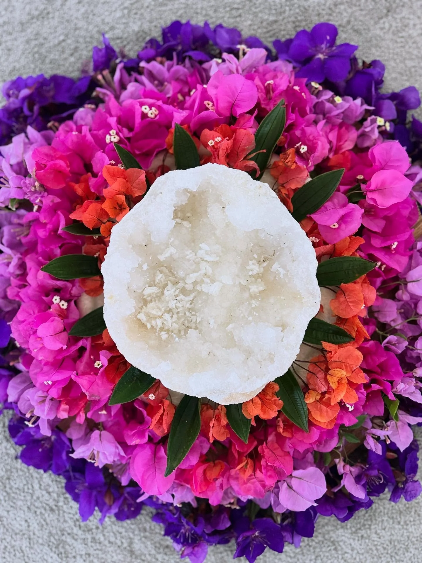 Celebrating this powerful group of women! What a joy to see each of you sharing your gifts. Congratulations Reiki One students 💛