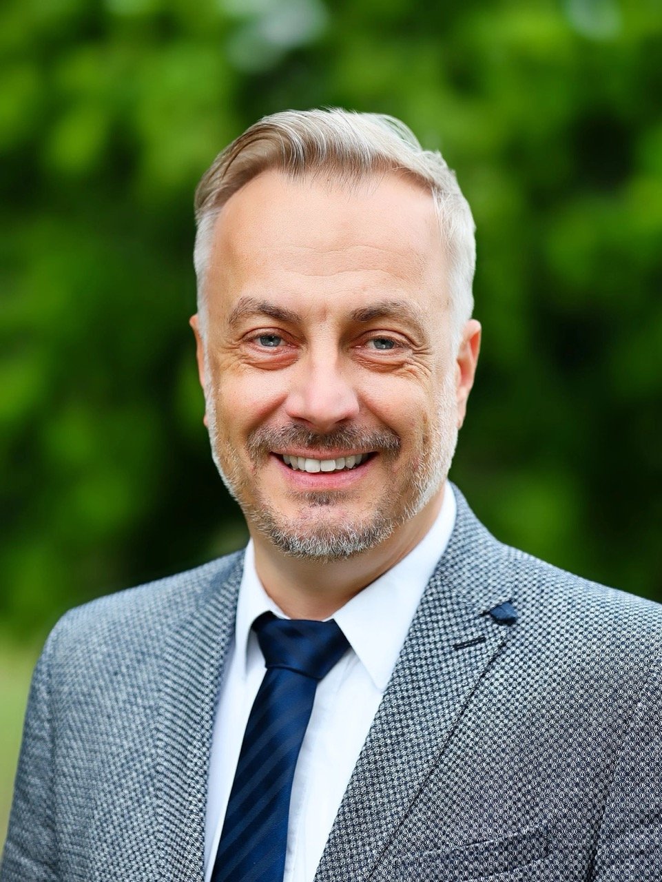 Christian Bleicher Fotowelt BUL  Landkreis Schwandorf und Regensburg Fotograf Businessfotografie Business B2B Mitarbeiterfotos Outdoor Shooting Paarbilder Portrait Bewerbung Bewerbungsfoto Bewerbungsbild Hochzeit Hochzeitsfotograf Burglengenfeld Maxh