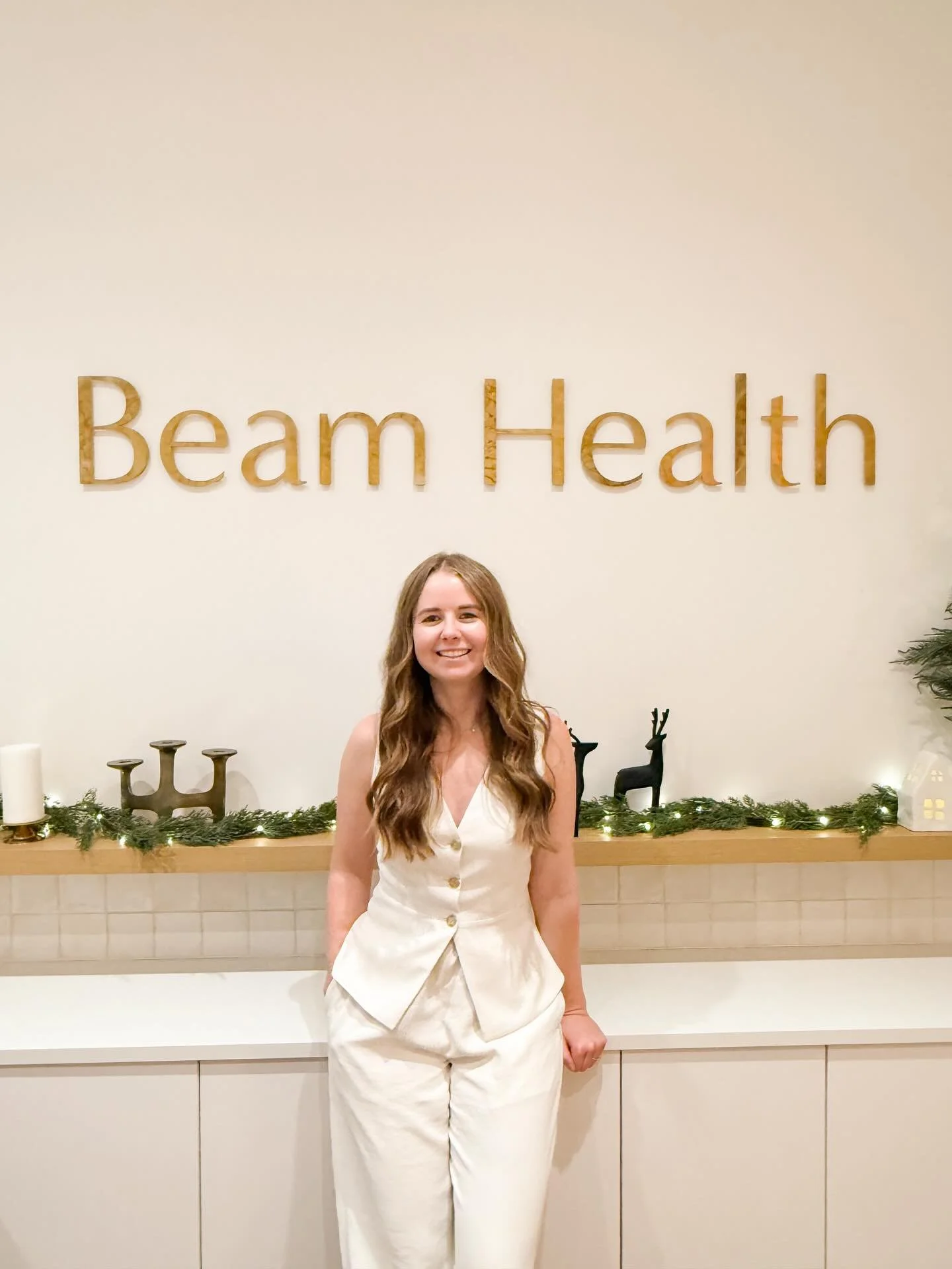 2025 Wrapped✨
This year was filled with lots of unexpected twists and turns but it all turn out pretty amazing! Here are some of the moments through the year:
- Jan: spent time with my pups🐶
- Feb: spent a week playing in the snow at big white 
- Ma