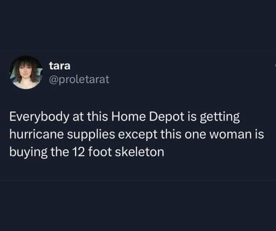 oops its me lol
.
.
.
#hauntwares #skeleton #12footskeleton #halloween #hurricaneprep