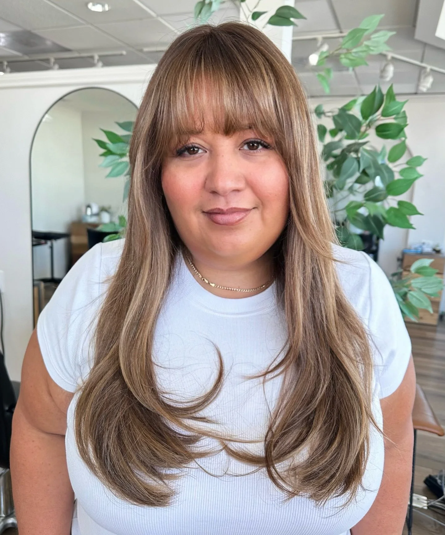 Highlights that melt like honey 🐝🍯

Customized perfectly to brighten her look while keeping it soft + dimensional ✨

Lifted : @schwarzkopfusa 
Toned : @redkenpro 
Cut : @hanzonation 
Styled : @pureology @kenraprofessional 

Co stylist : @paintedby.