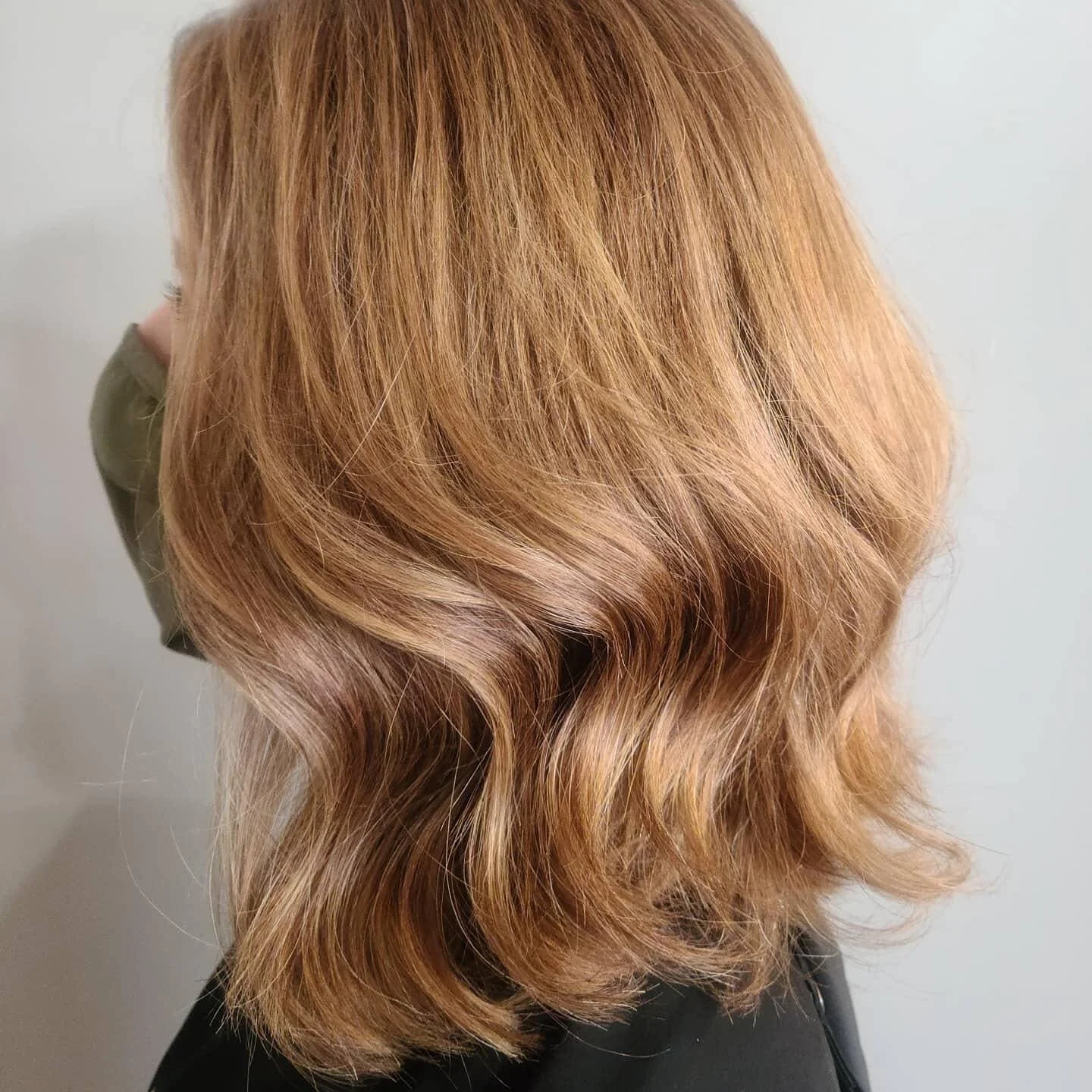 No, this isn't her Natural Hair Color...⠀
⠀
This is what I LOVE about doing hair. ⠀
Keeping it "natural" is my specialty. I PROMISE to keep your hair healthy, shiny and as beautiful as it was when you were your daughters age. ⠀
⠀
Do you want your hair to look and feel  young again?⠀
#onesalonandbridal #saintcharles #bridalsalon #theknotchicago #bridalcompany #milbon #saintcharlesil #foxvalley #theknot #bridalhair #chicagostyleweddings #thecelebrationsocity #theknotweddings #airbrushmakeup #onestopshop #bridalservices #awardwinningsalon #hairstylist #stcharlesil #fullservicesalon #bridal #familiesonthefox #bridalmakeup #premierbeauty #keunelightener #salonstcharles