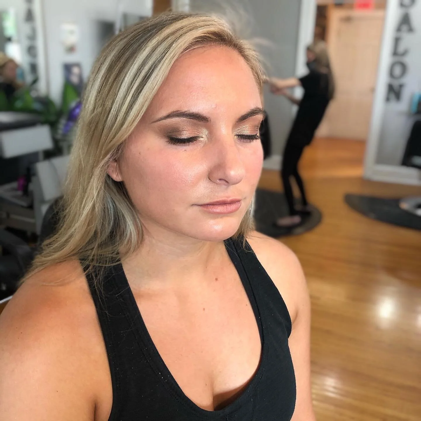 Beautiful makeup application done by One Salon &amp; Bridal Company professional ✨ We travel to you for your wedding! Book with us today 💍
⠀⠀⠀⠀⠀⠀⠀⠀⠀
⠀
#onesalonandbridal #saintcharles #bridalsalon #theknotchicago #bridalcompany #milbon #saintcharlesil #foxvalley #theknot #bridalhair #chicagostyleweddings #thecelebrationsocity #theknotweddings #airbrushmakeup #onestopshop #bridalservices #awardwinningsalon #hairstylist #stcharlesil #fullservicesalon #bridal #familiesonthefox #bridalmakeup #premierbeauty #keunelightener #salonstcharles