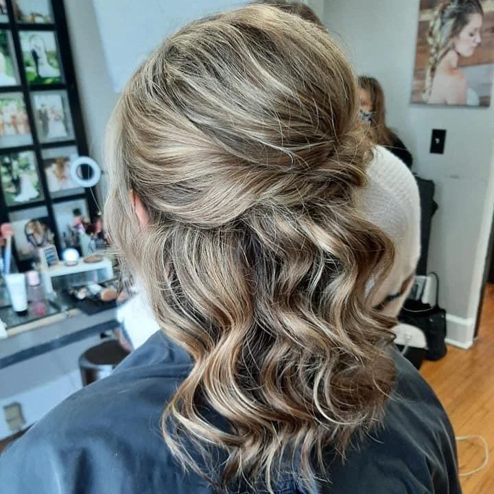 Bridal trial. All the different styles out there can be overwhelming. Our bridal professionals will take the time to work with you to help decide what style will work best with your hair and personality to help you ultimately determine your bridal look. Hair by #Becki
⠀⠀⠀⠀⠀⠀⠀⠀⠀
⠀
#onesalonandbridal #saintcharles #bridalsalon #theknotchicago #bridalcompany #milbon #saintcharlesil #foxvalley #theknot #bridalhair #chicagostyleweddings #thecelebrationsocity #theknotweddings #airbrushmakeup #onestopshop #bridalservices #awardwinningsalon #hairstylist #stcharlesil #fullservicesalon #bridal #familiesonthefox #bridalmakeup #premierbeauty #keunelightener #salonstcharles