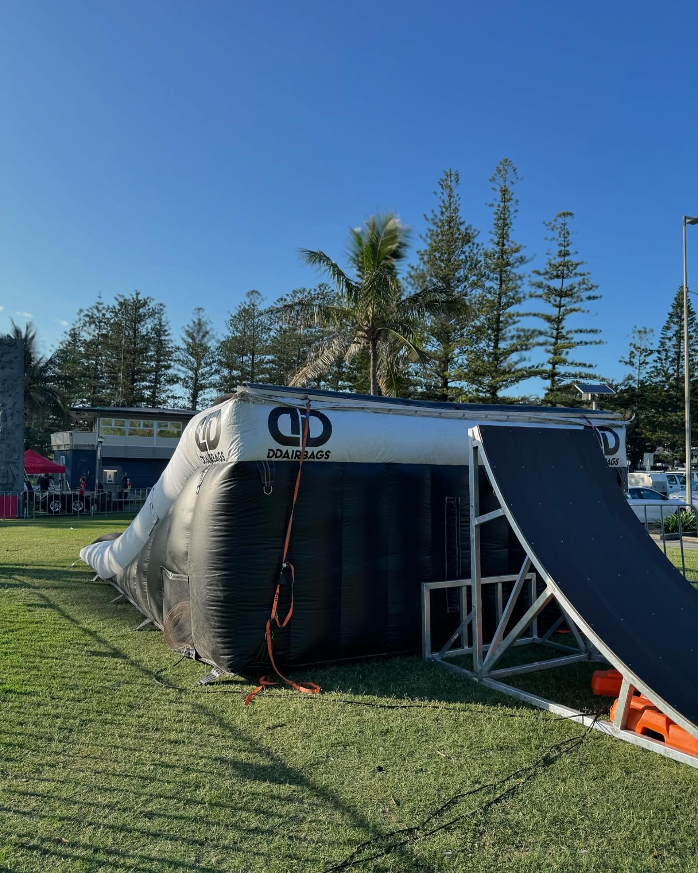 Today we got the opportunity to put on a few shows at the @gcsuns 2025 launch event and it was amazing!
Such a cool location, at Burleigh Heads right on the esplanade. 🌊
We can’t wait to share our vlog with you all! 💯
Who wants to see mor