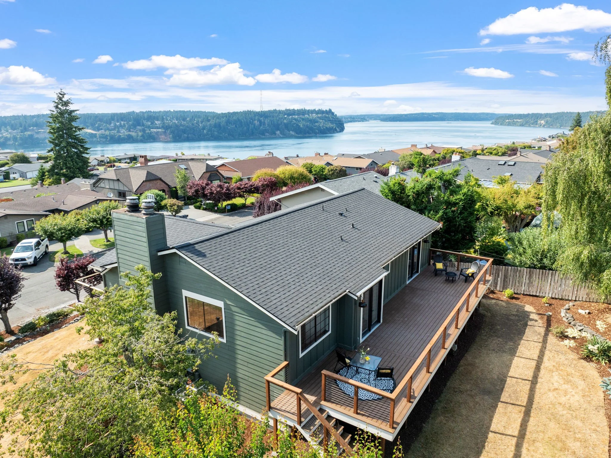 9-web-or-mls-2313 Fremont St-9.jpg