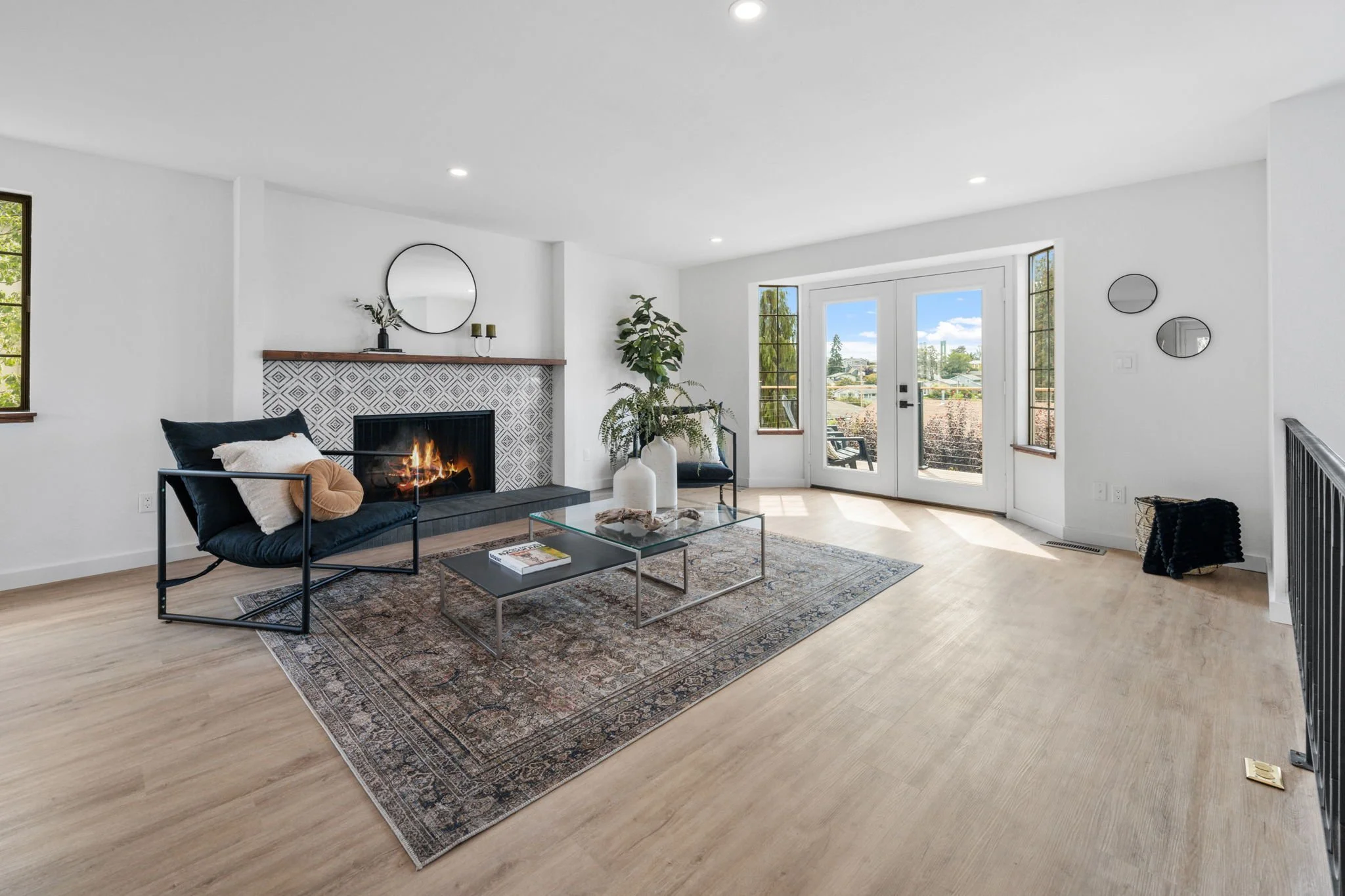 23-web-or-mls-2313 Fremont St-23.jpg