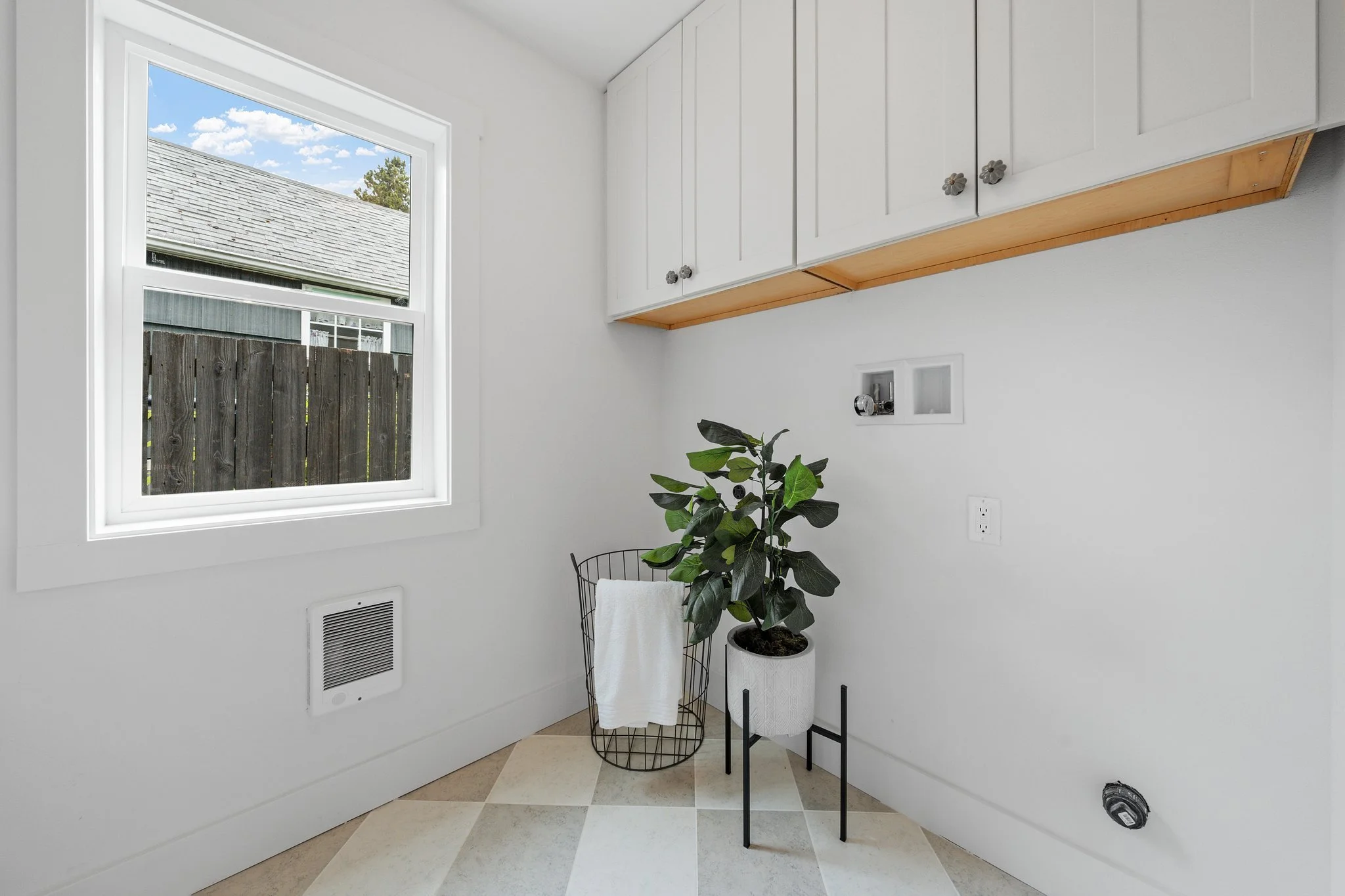 43-web-or-mls-4658 N Defiance St-43.jpg