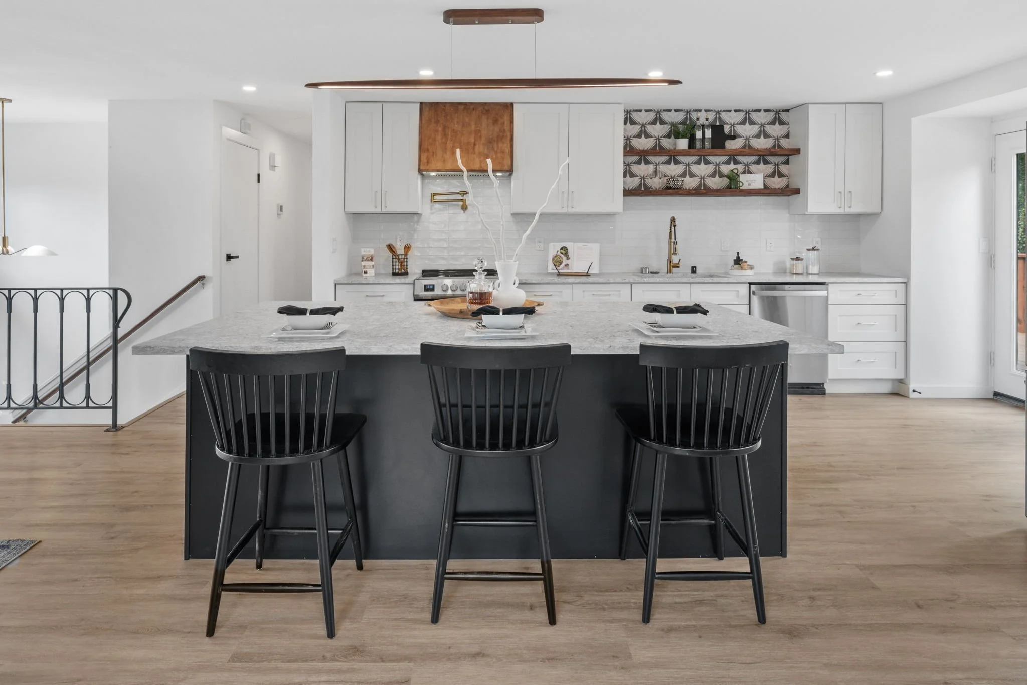 33-web-or-mls-2313 Fremont St-33.jpg