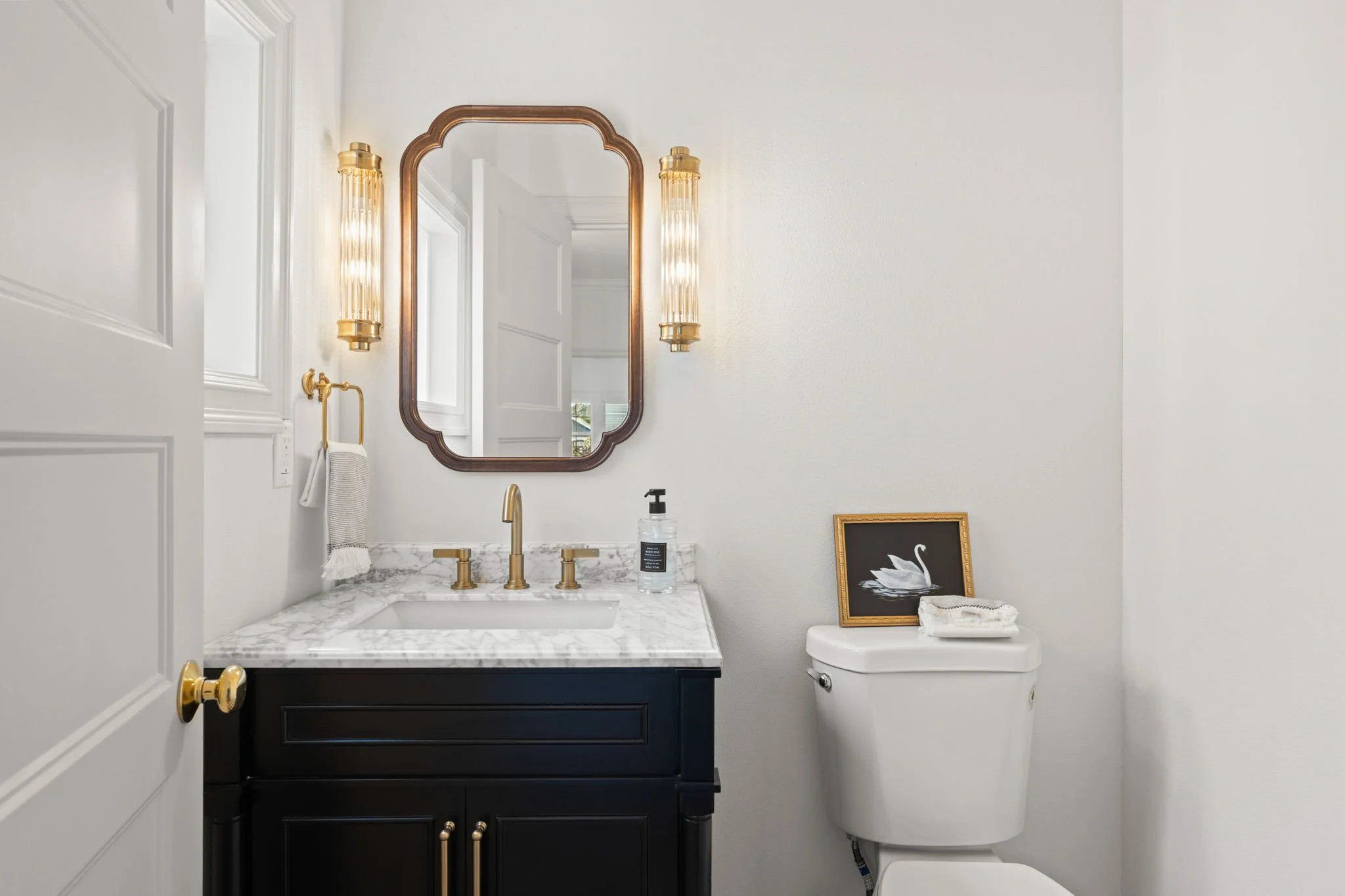 39-web-or-mls-3318 N 27th St-39.jpg