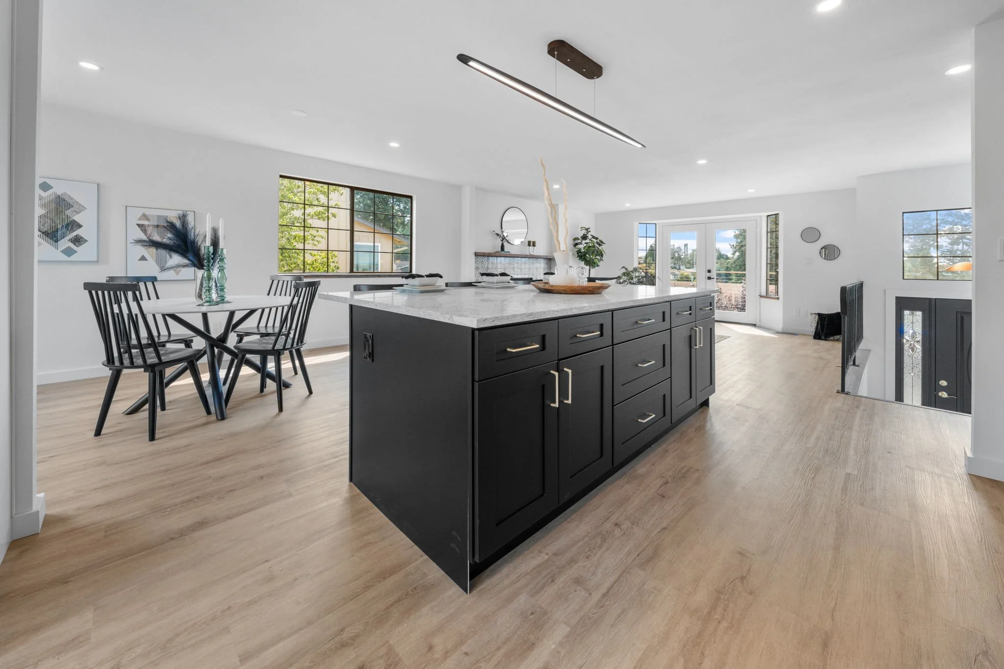 37-web-or-mls-2313 Fremont St-37.jpg