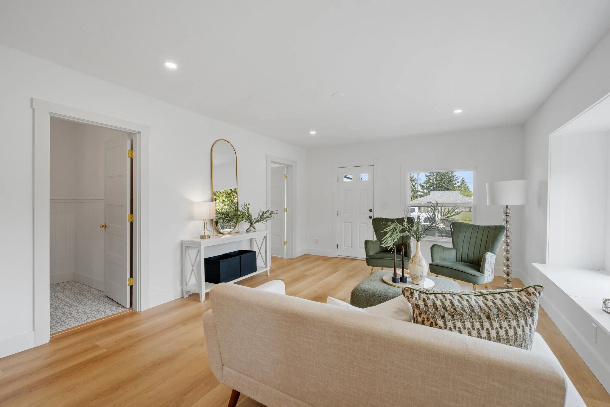 17-web-or-mls-4658 N Defiance St-17.jpg