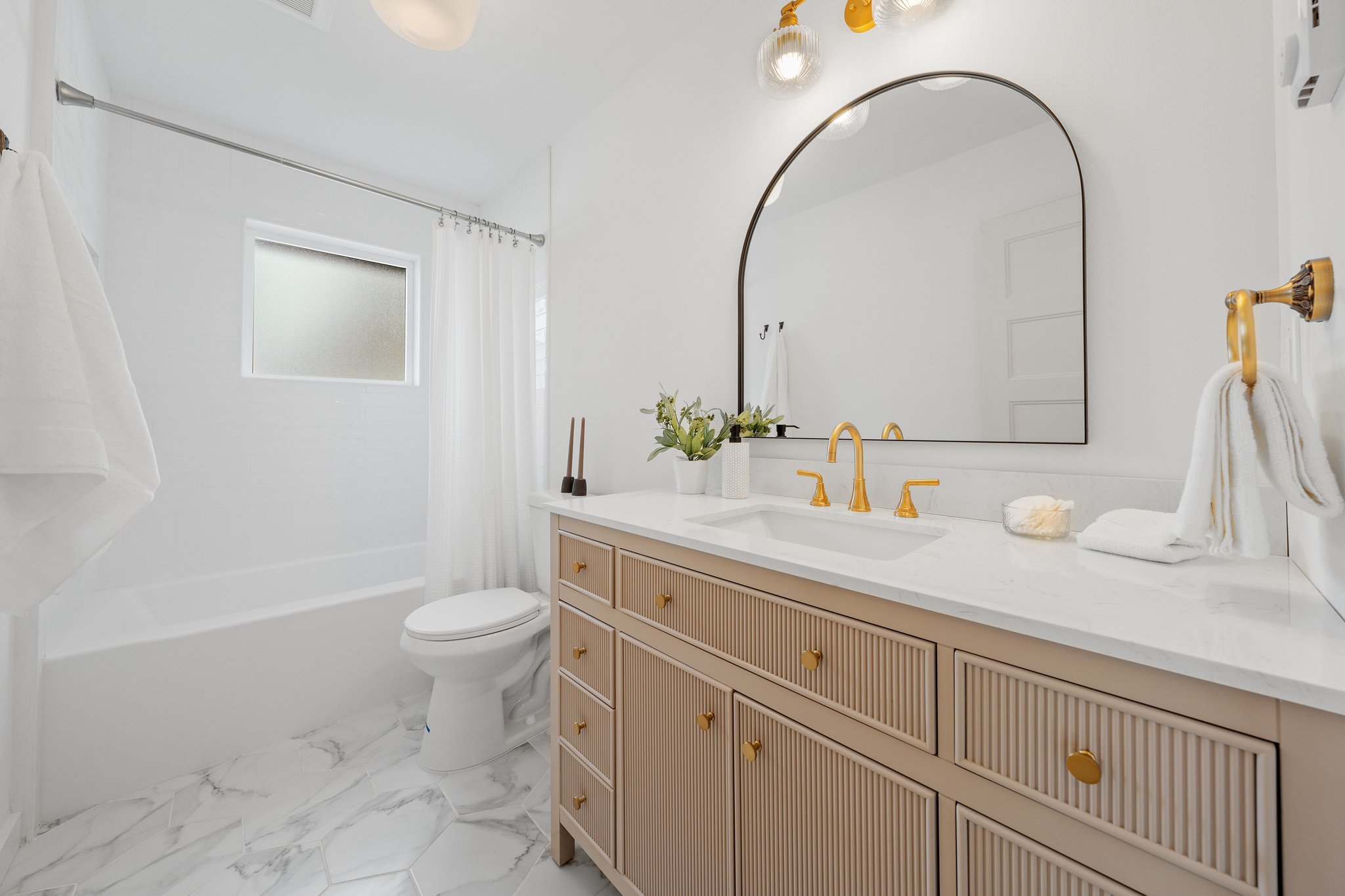 52-web-or-mls-4658 N Defiance St-52.jpg