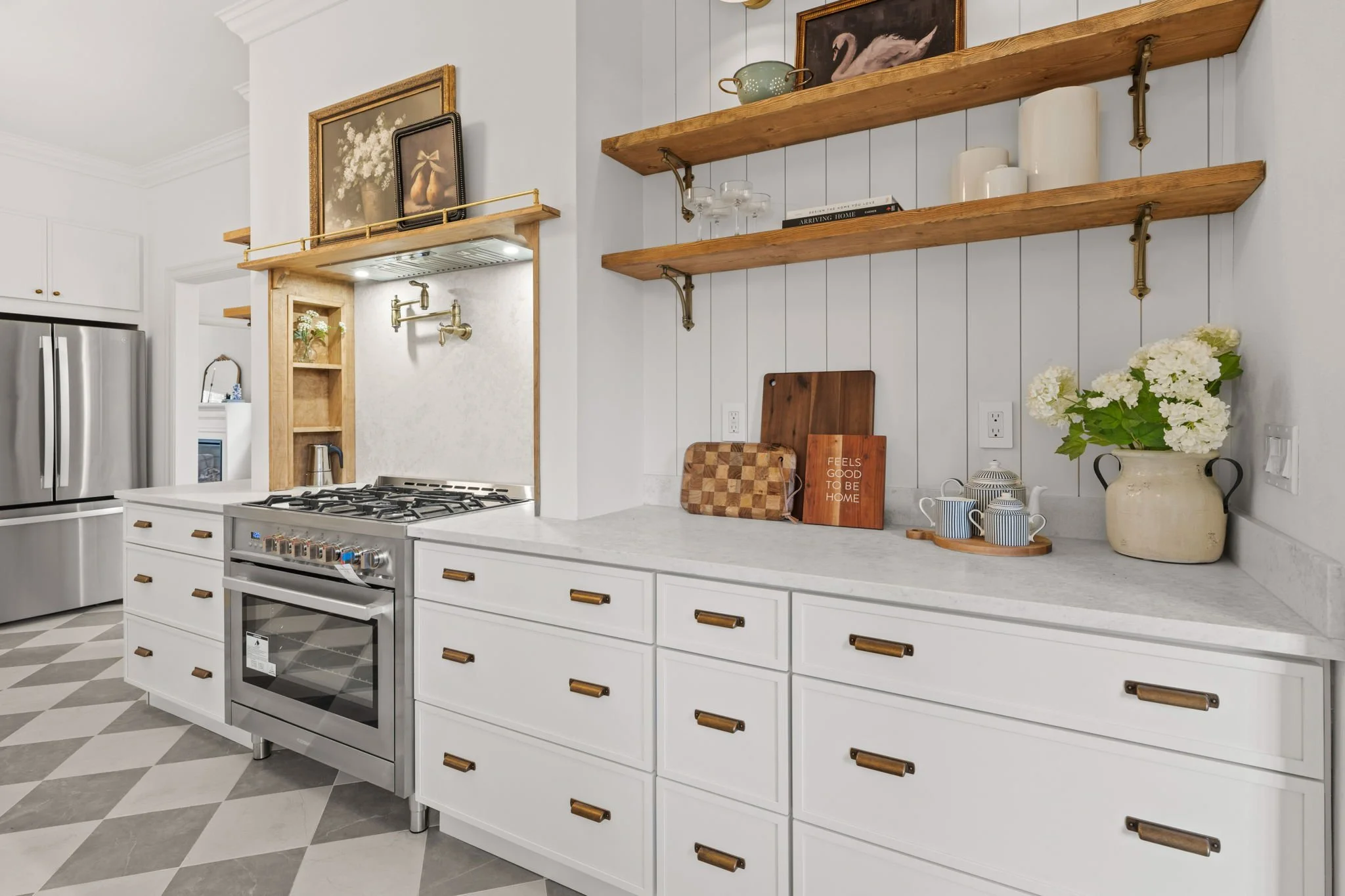 44-web-or-mls-3318 N 27th St-44.jpg