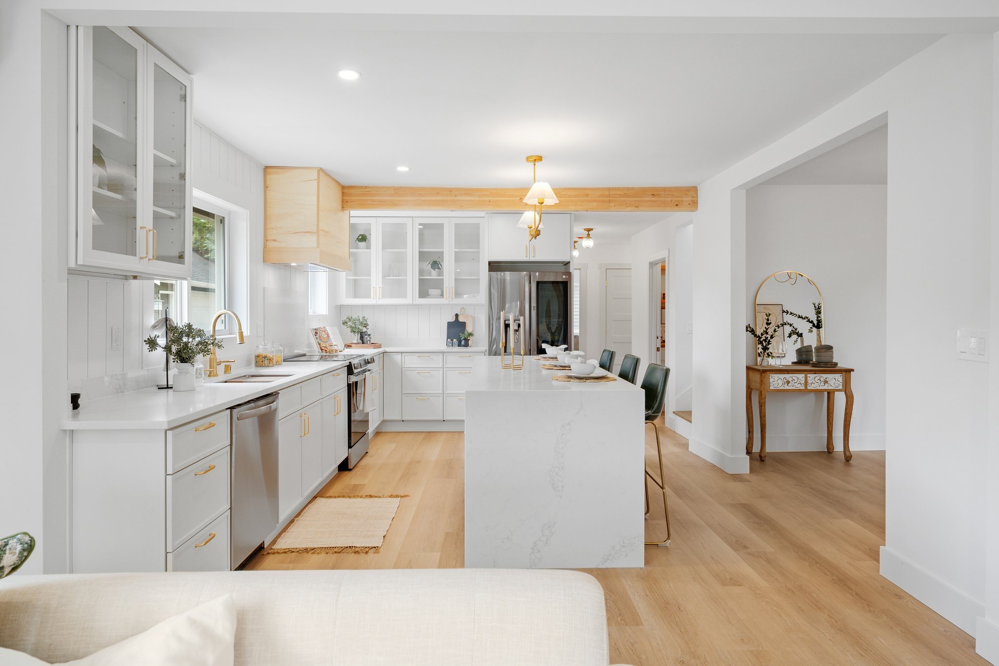 18-web-or-mls-4658 N Defiance St-18.jpg