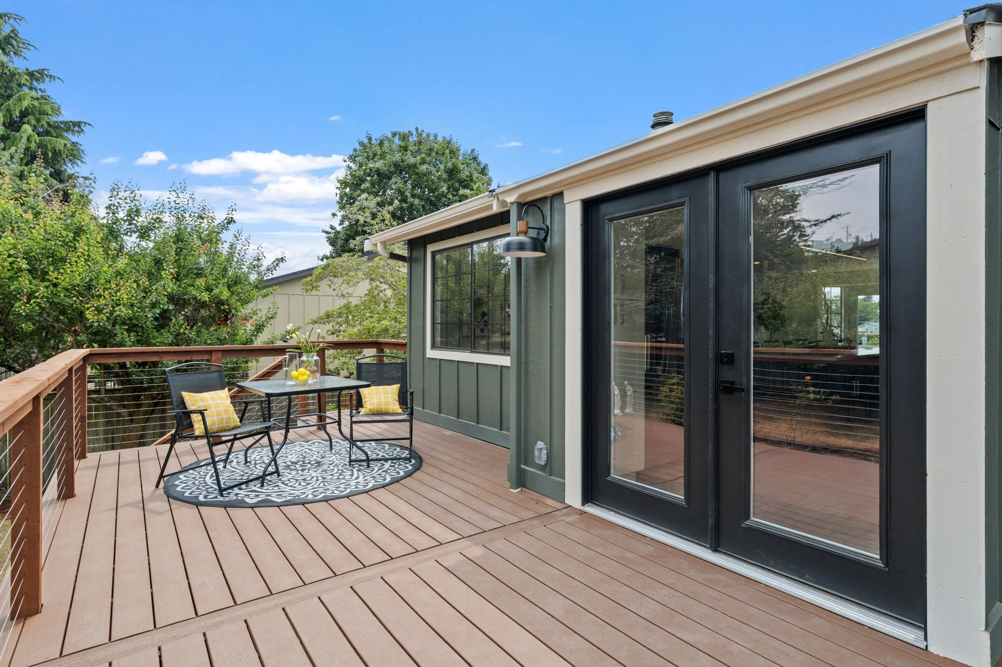 17-web-or-mls-2313 Fremont St-17.jpg