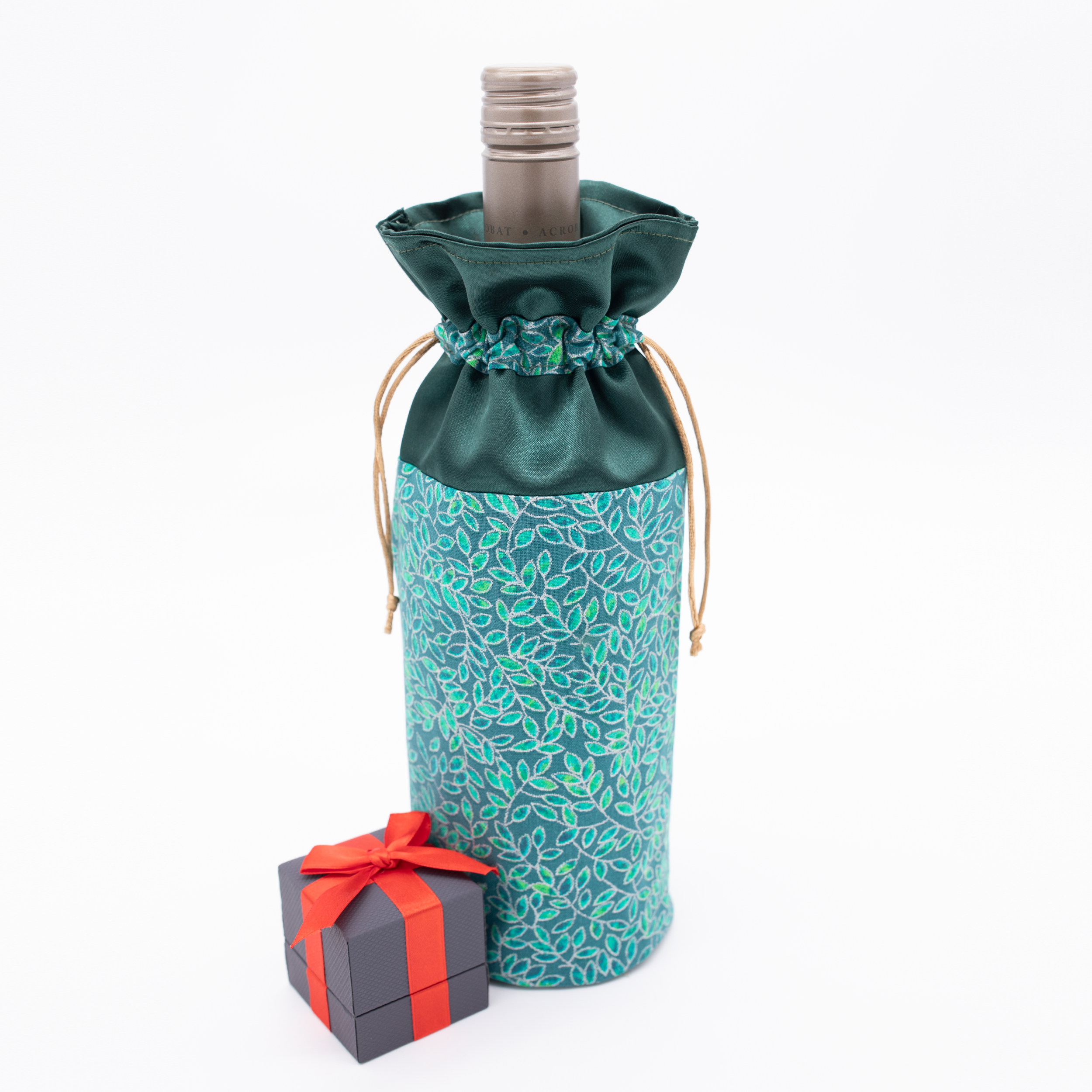 In Color Order Wine Bottle Drawstring Gift Bag Tutorial