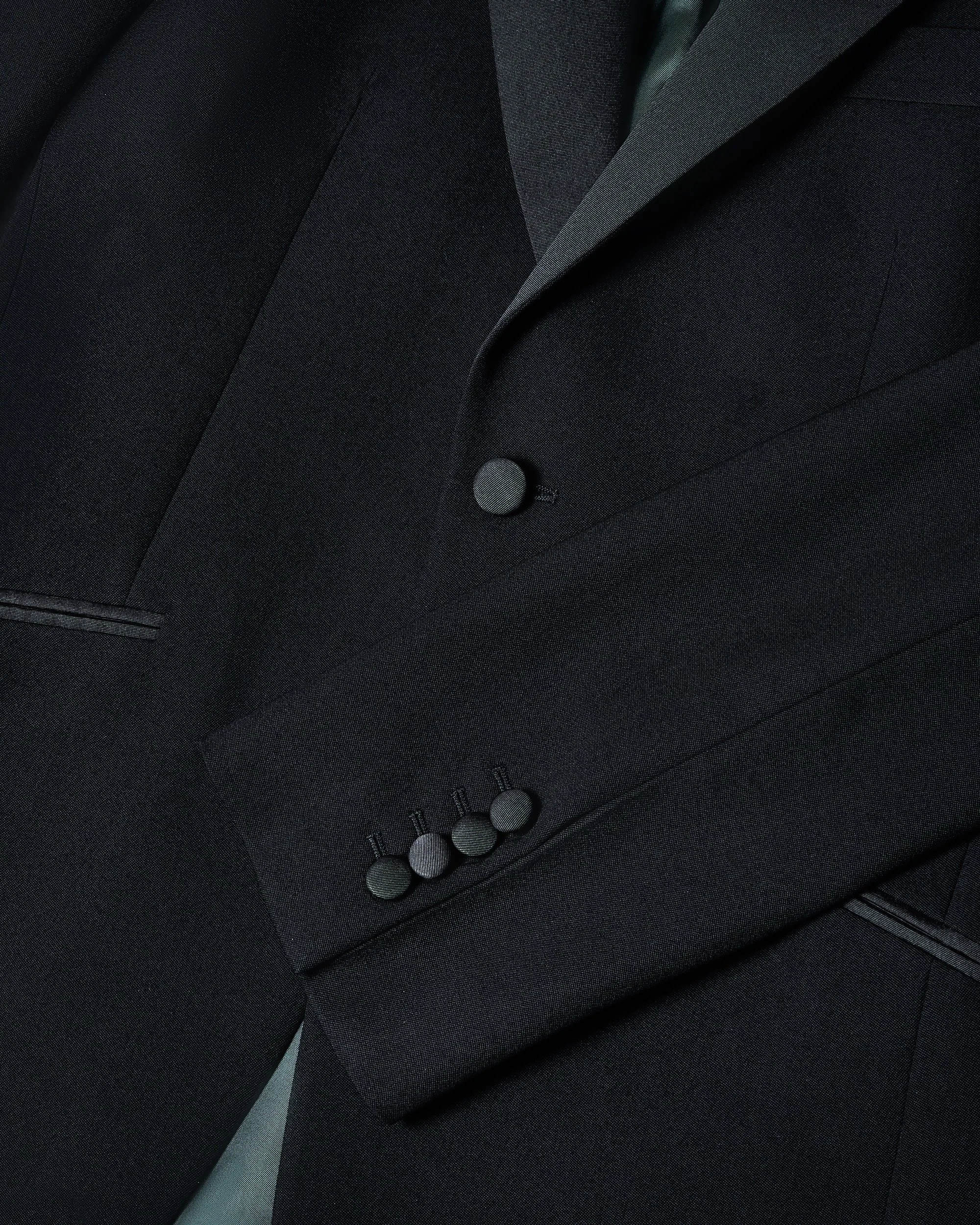 dinner suit jacket tight front.jpg