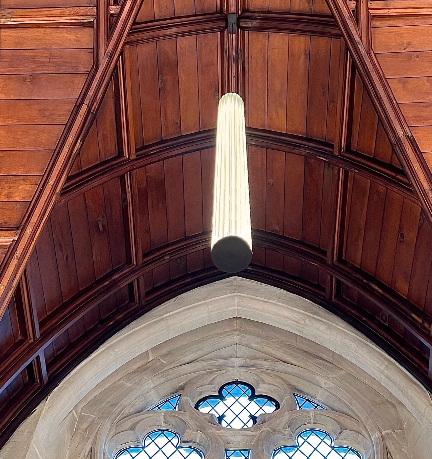 Review 5
Exeter College Library Oxford : Fresnel pendants
Architects: Nex Architects
Lighting Design: DHA Designs
.
.
.
.
@nex_arch 
@dhadesigns 
#glasslighting 
#handmadelighting
#heritagelighting 
#modernlighting 
#contemporarylighting
#uniquelight