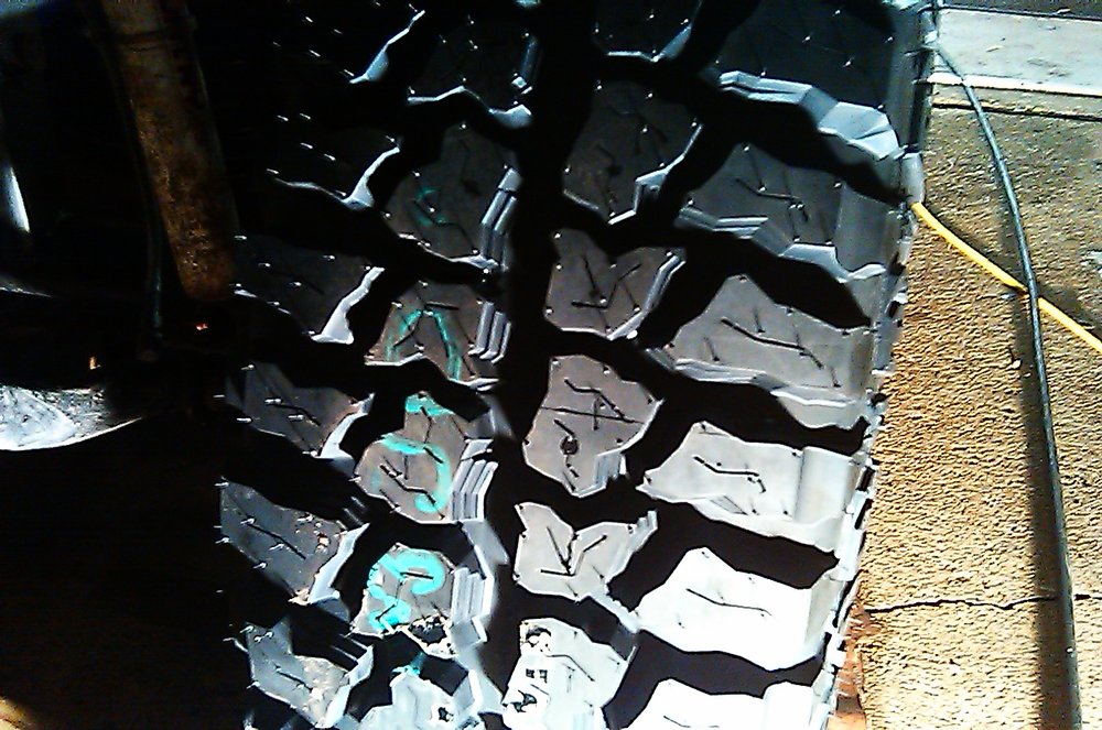 new-dick-cepek-mud-country-tires_4620913811_o.jpg