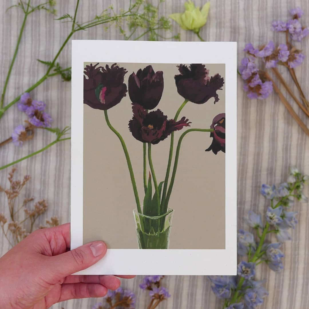 🌿NEW!🌿'Five Tulips', a brand new fine art card featuring an artwork by @joedunneart. 

This artwork is a digital drawing, meaning it was drawn on an ipad with a stylus. So interesting and beautiful 😍

Available now on the website in either smaller