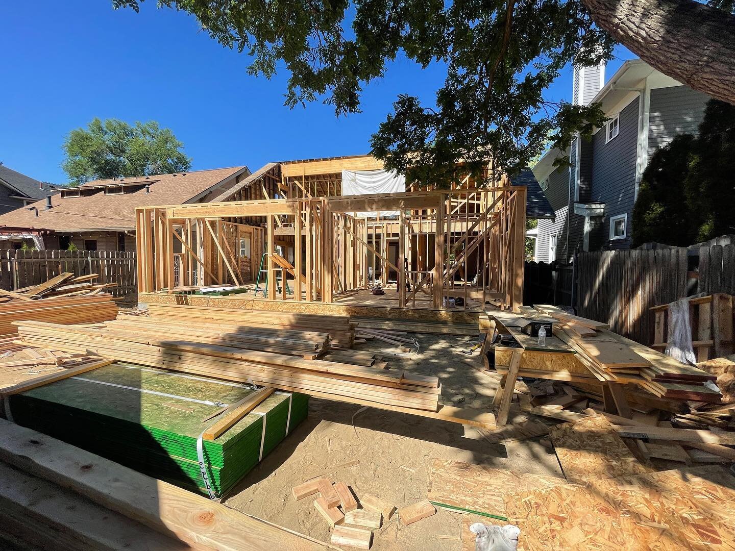 Et viol&agrave;, we have walls!! 

This beautiful historic home is starting to really take shape!

#remodel #framing #historic #northendboise #thisisboise #websterconstruction